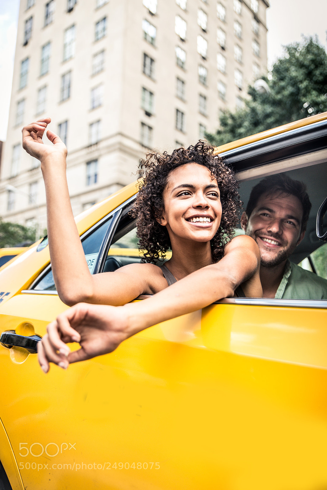 Nikon D610 sample photo. Couple on a taxi photography