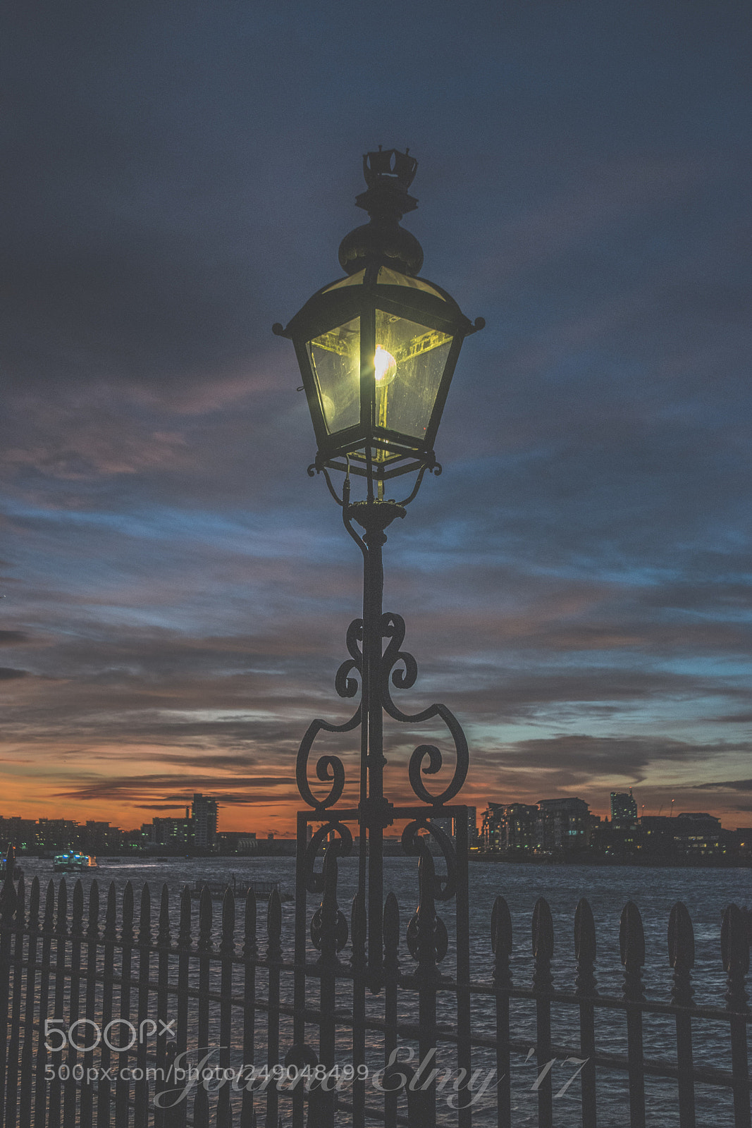 Nikon D3300 sample photo. Greenwich lantern photography