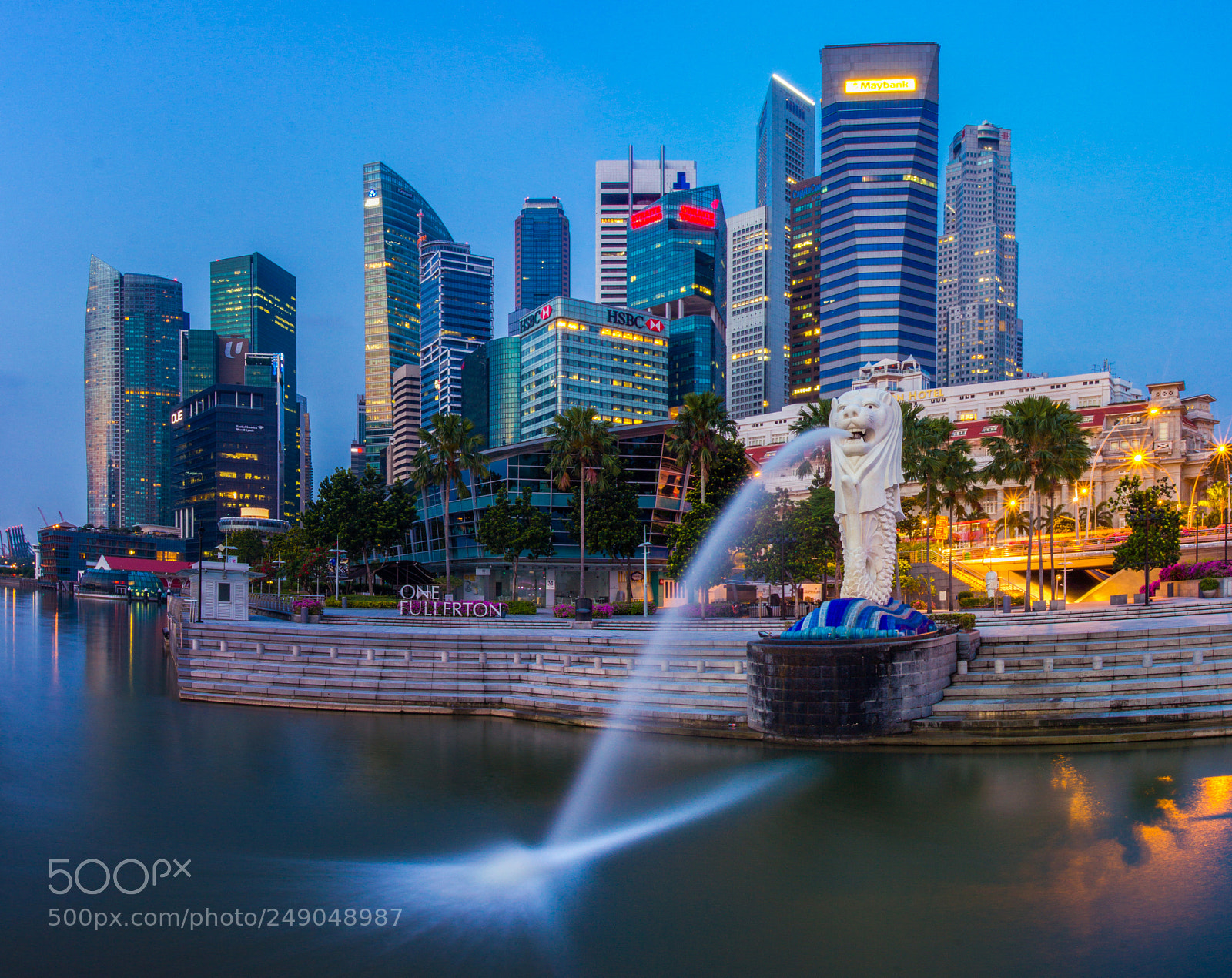 Canon EOS 550D (EOS Rebel T2i / EOS Kiss X4) sample photo. Merlion and singapore city photography