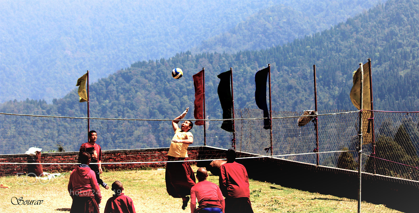 Canon EOS 1200D (EOS Rebel T5 / EOS Kiss X70 / EOS Hi) sample photo. Monks sports photography