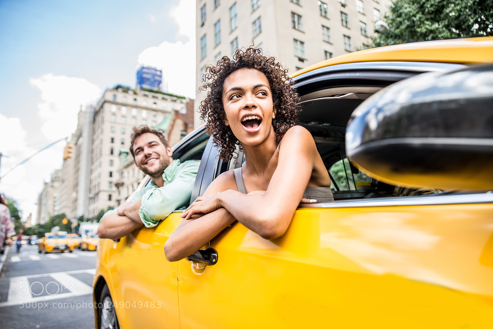 Nikon D610 sample photo. Couple on a taxi photography