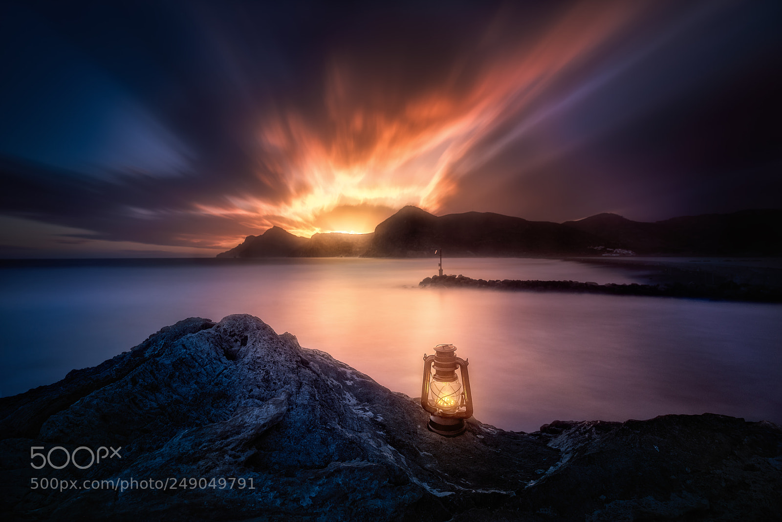 Nikon D810 sample photo. The lantern photography