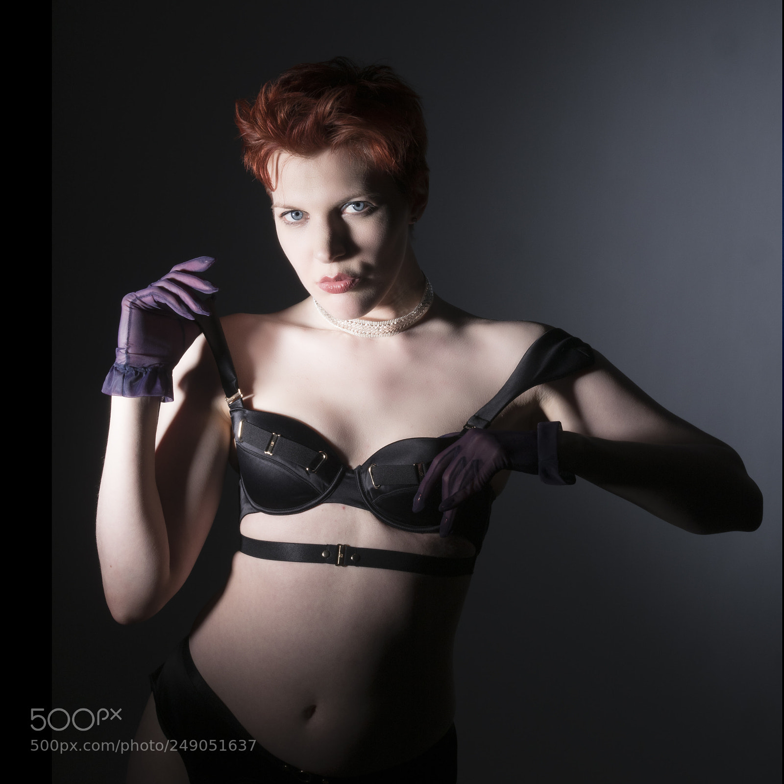 Olympus PEN-F sample photo. Purple gloves photography