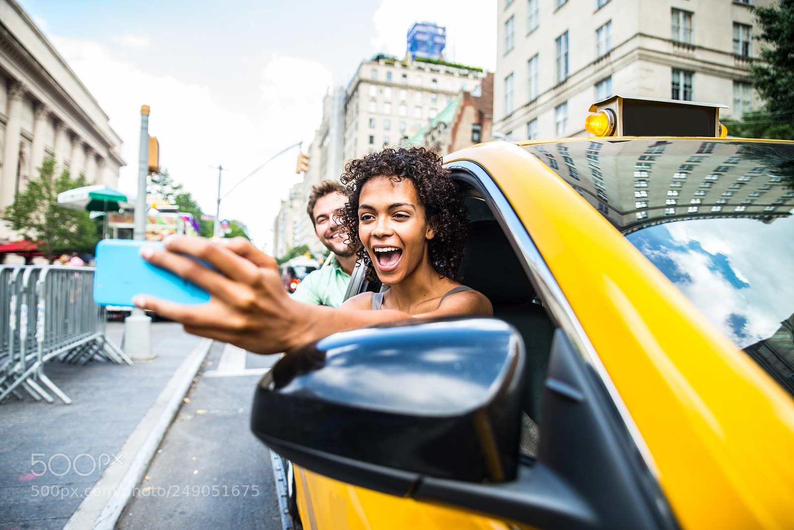 Nikon D610 sample photo. Couple on a taxi photography