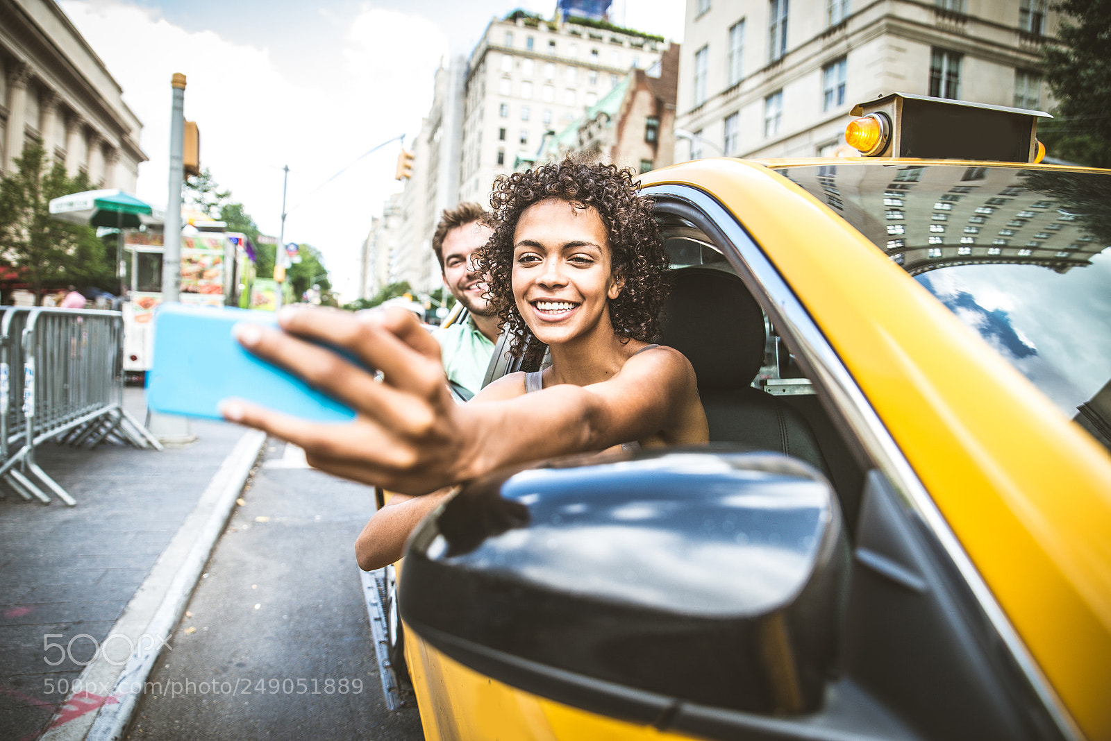 Nikon D610 sample photo. Couple on a taxi photography