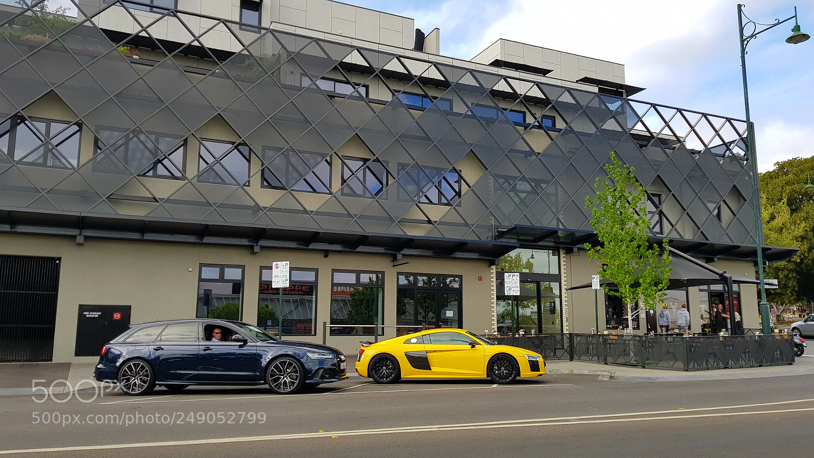 Samsung Galaxy S8 sample photo. Audi bendigo rocks! photography