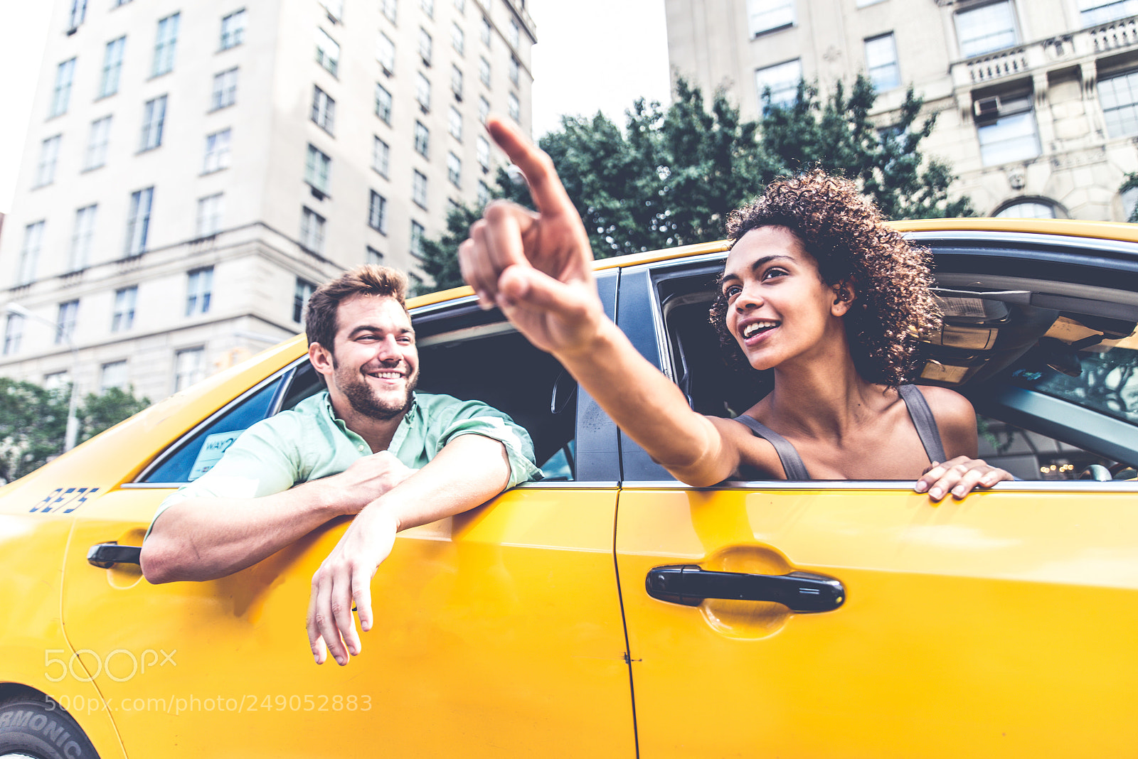 Nikon D610 sample photo. Couple on a taxi photography