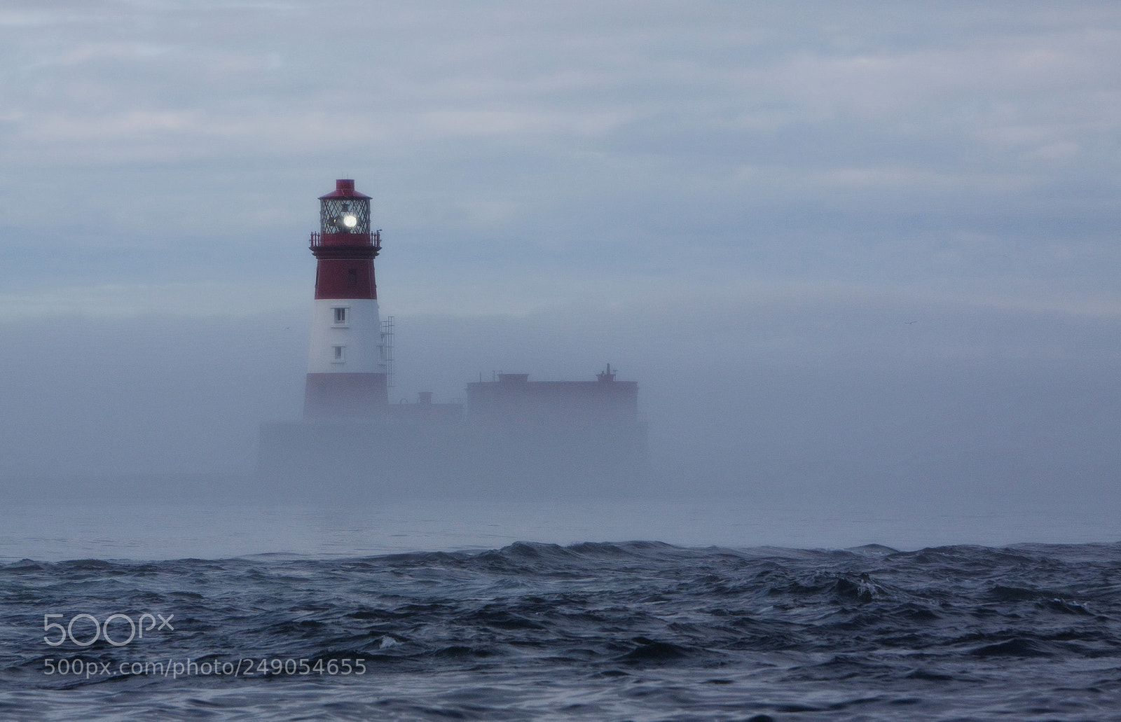 Canon EOS 50D sample photo. Longstone lighthouse photography