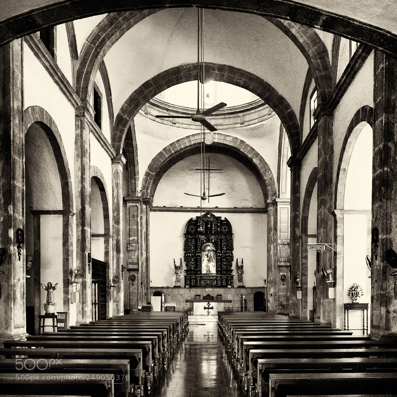 Ricoh GR sample photo. Iglesias de merida photography