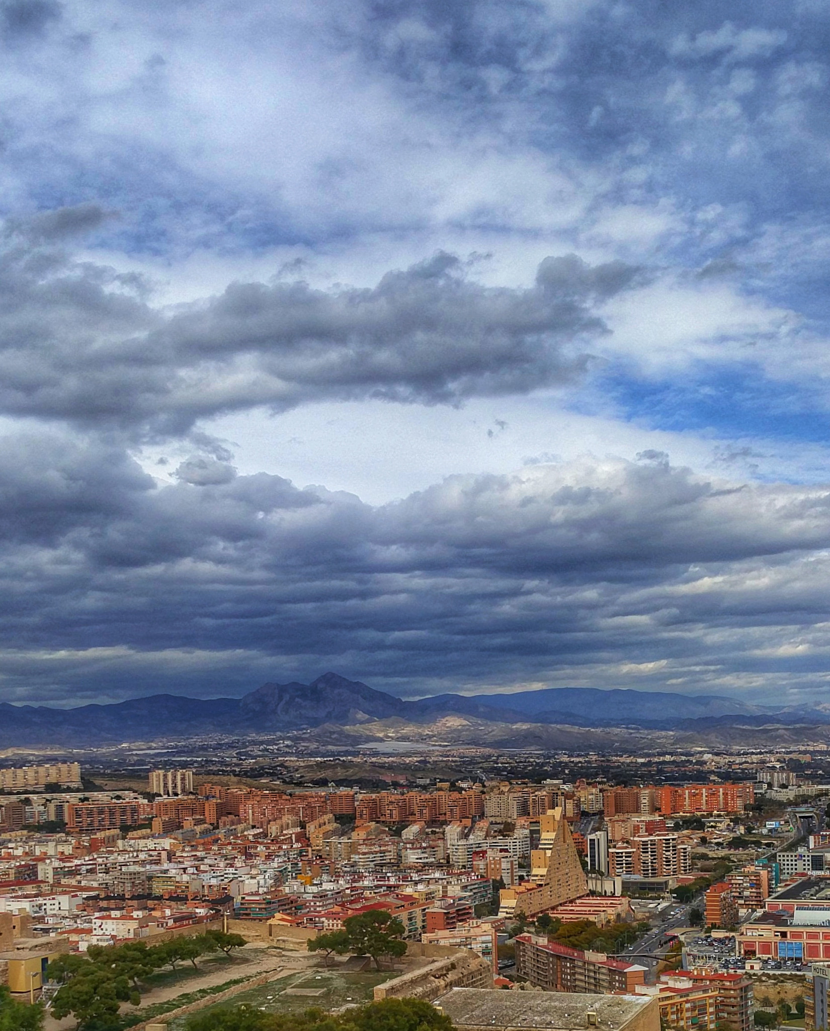 OnePlus 2 sample photo. Moody sky photography