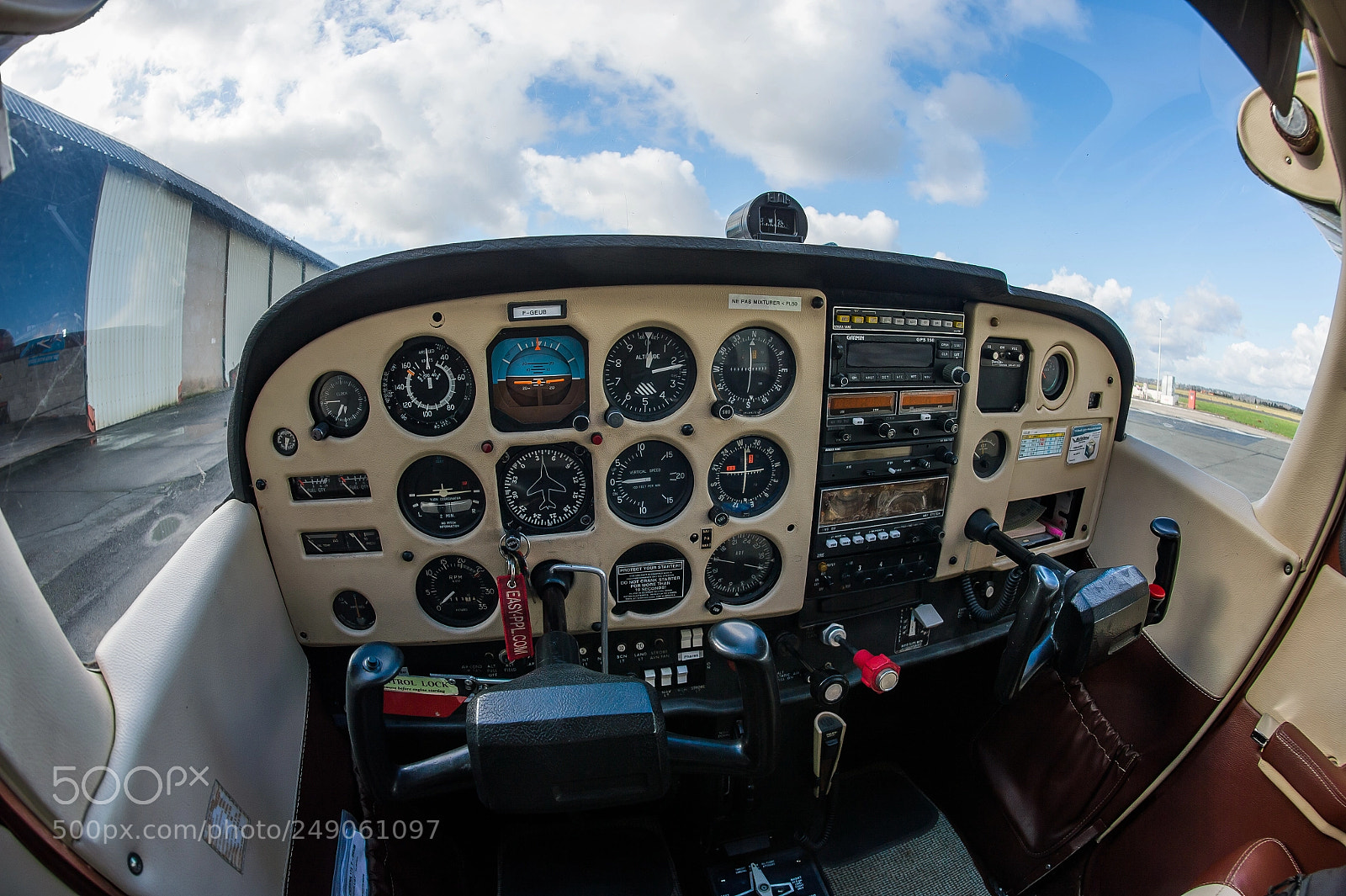 Nikon D4 sample photo. Cessna c172 skyhawk cockpit photography