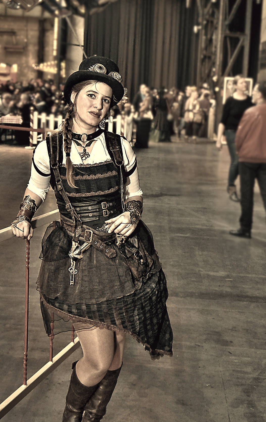 Canon EOS 60D + Sigma 17-70mm F2.8-4 DC Macro OS HSM sample photo. Sassi  on steampunkt party photography