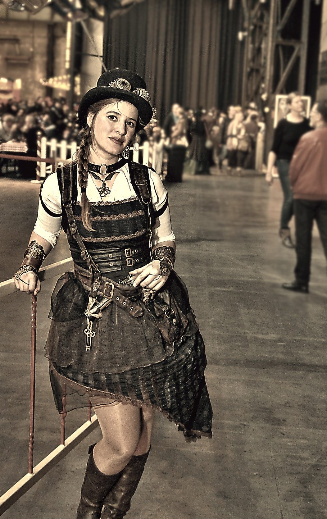 Sigma 17-70mm F2.8-4 DC Macro OS HSM sample photo. Sassi  on steampunkt party photography