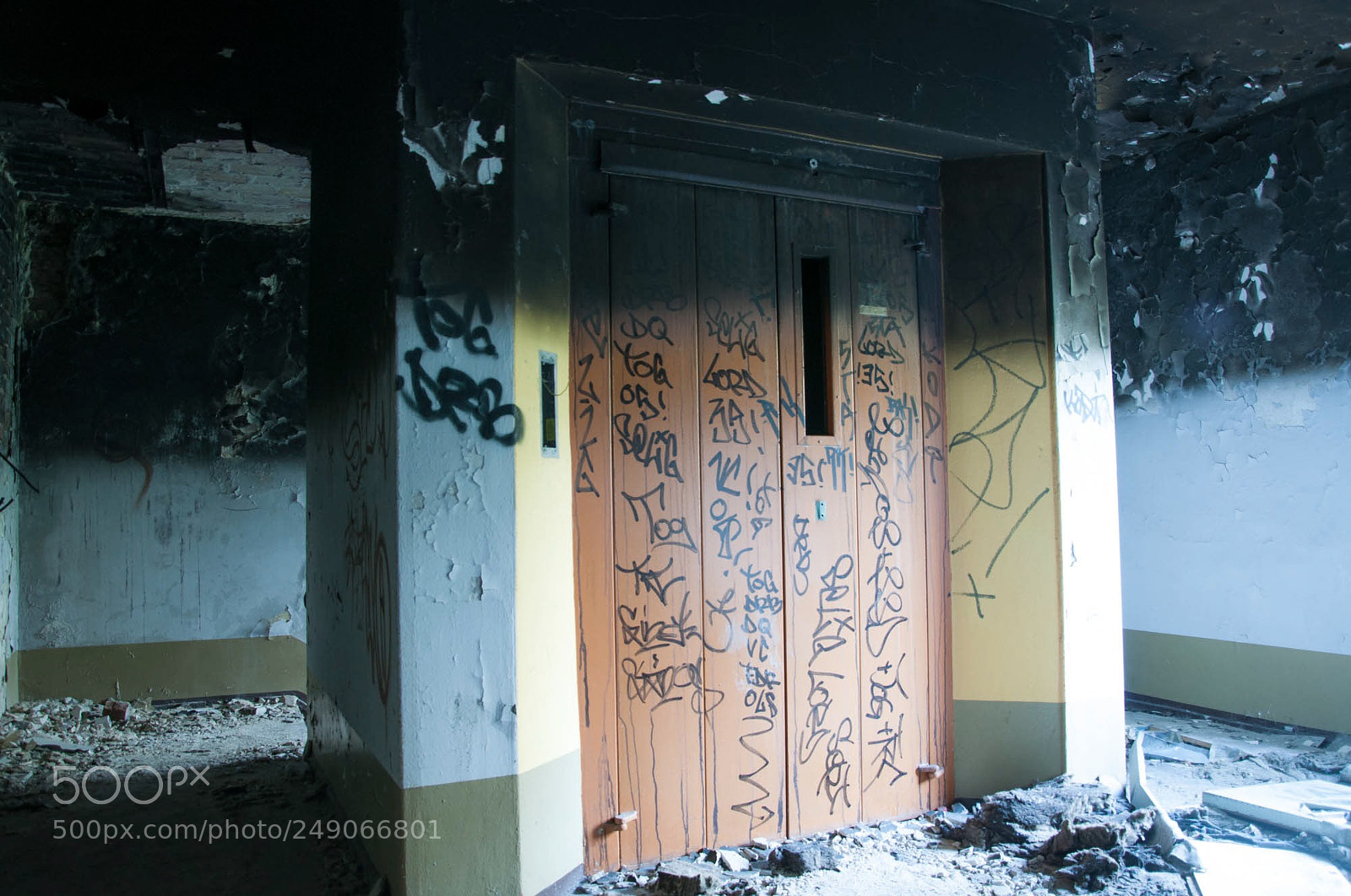 Nikon D90 sample photo. Smoke rises photography