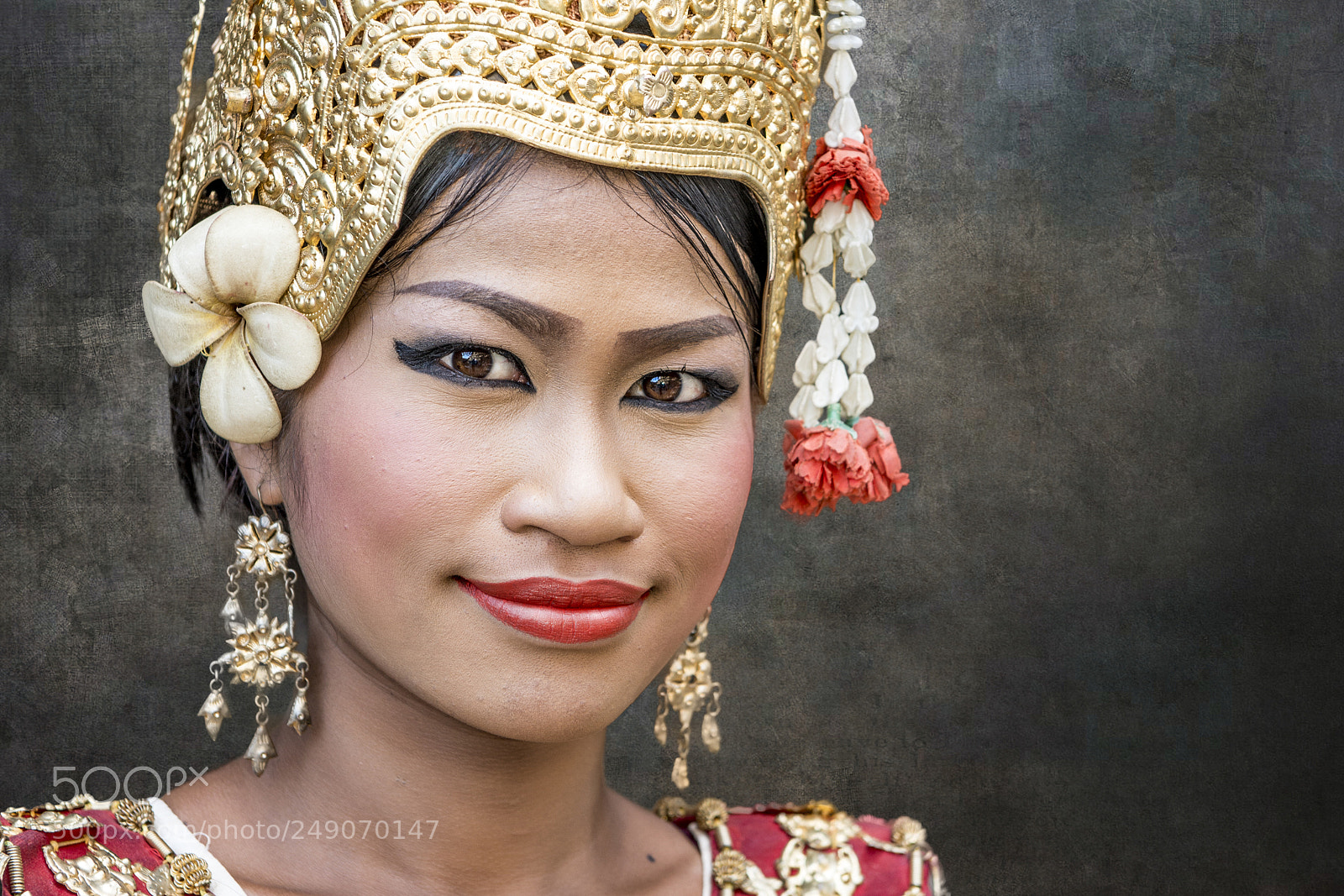 Nikon D800 sample photo. Angkor portrait 2 photography