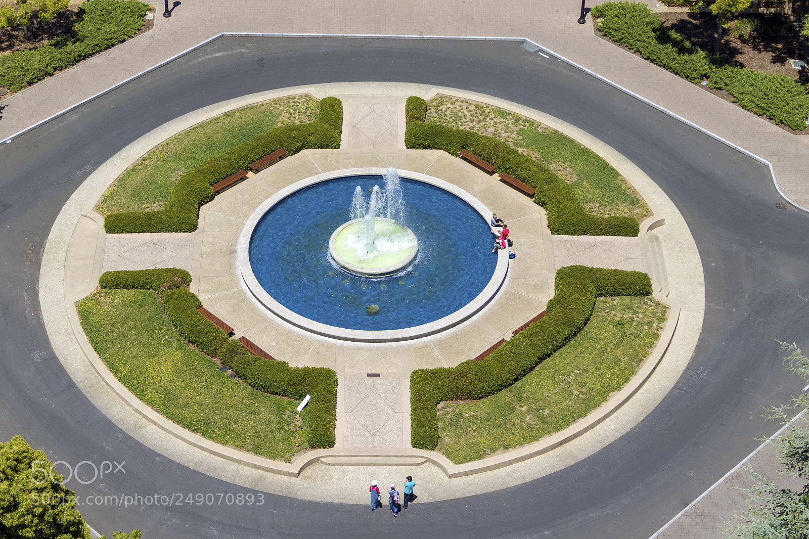 Panasonic Lumix DMC-FZ1000 sample photo. Fountain from above photography