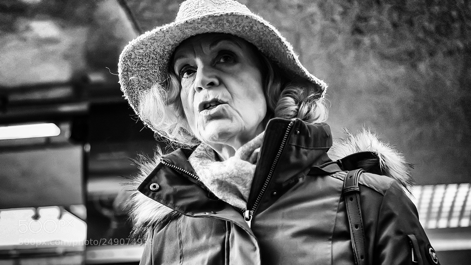 Olympus OM-D E-M10 II sample photo. Railway station #623 photography