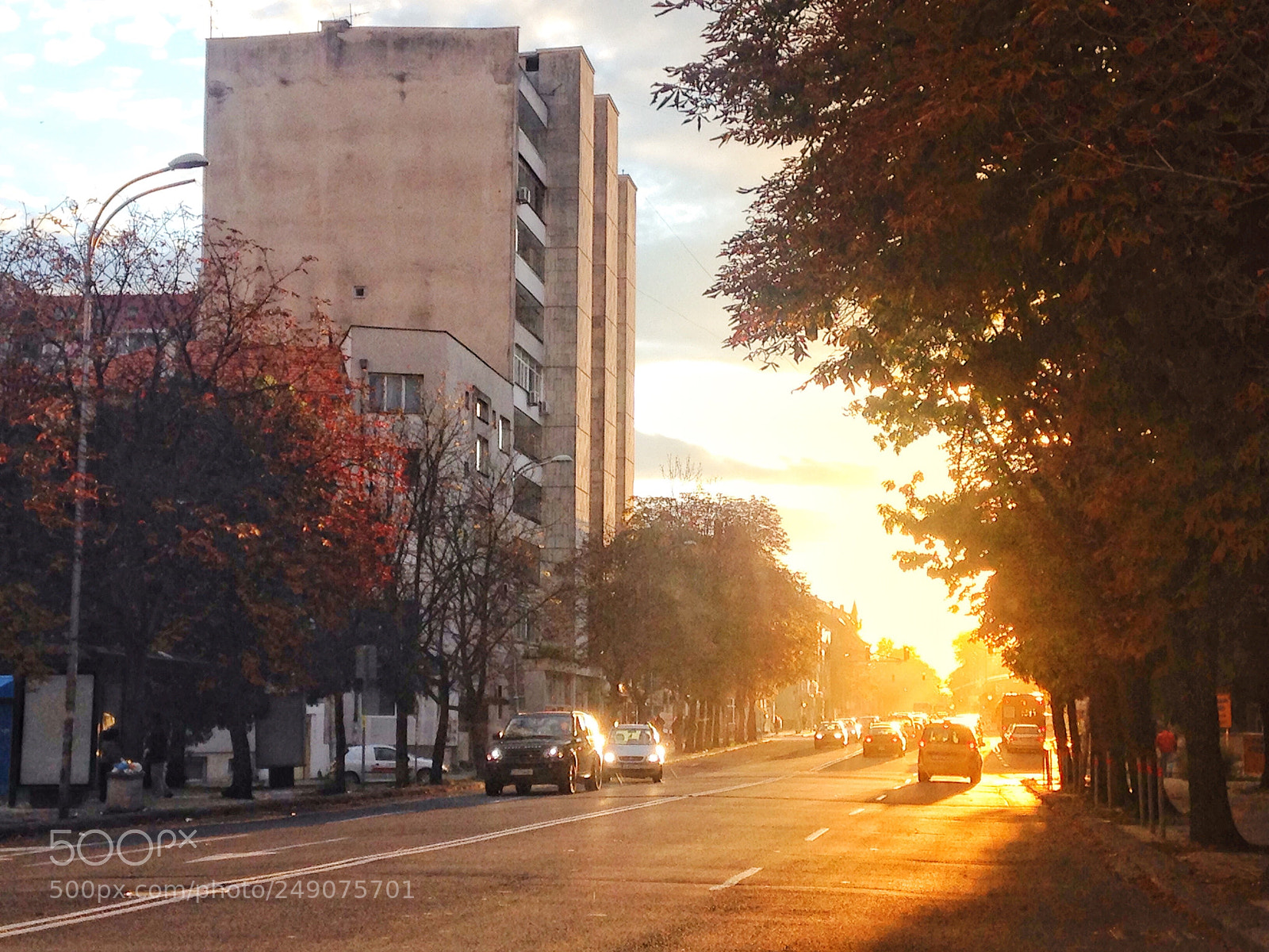 Apple iPhone 5 sample photo. Autumn city photography