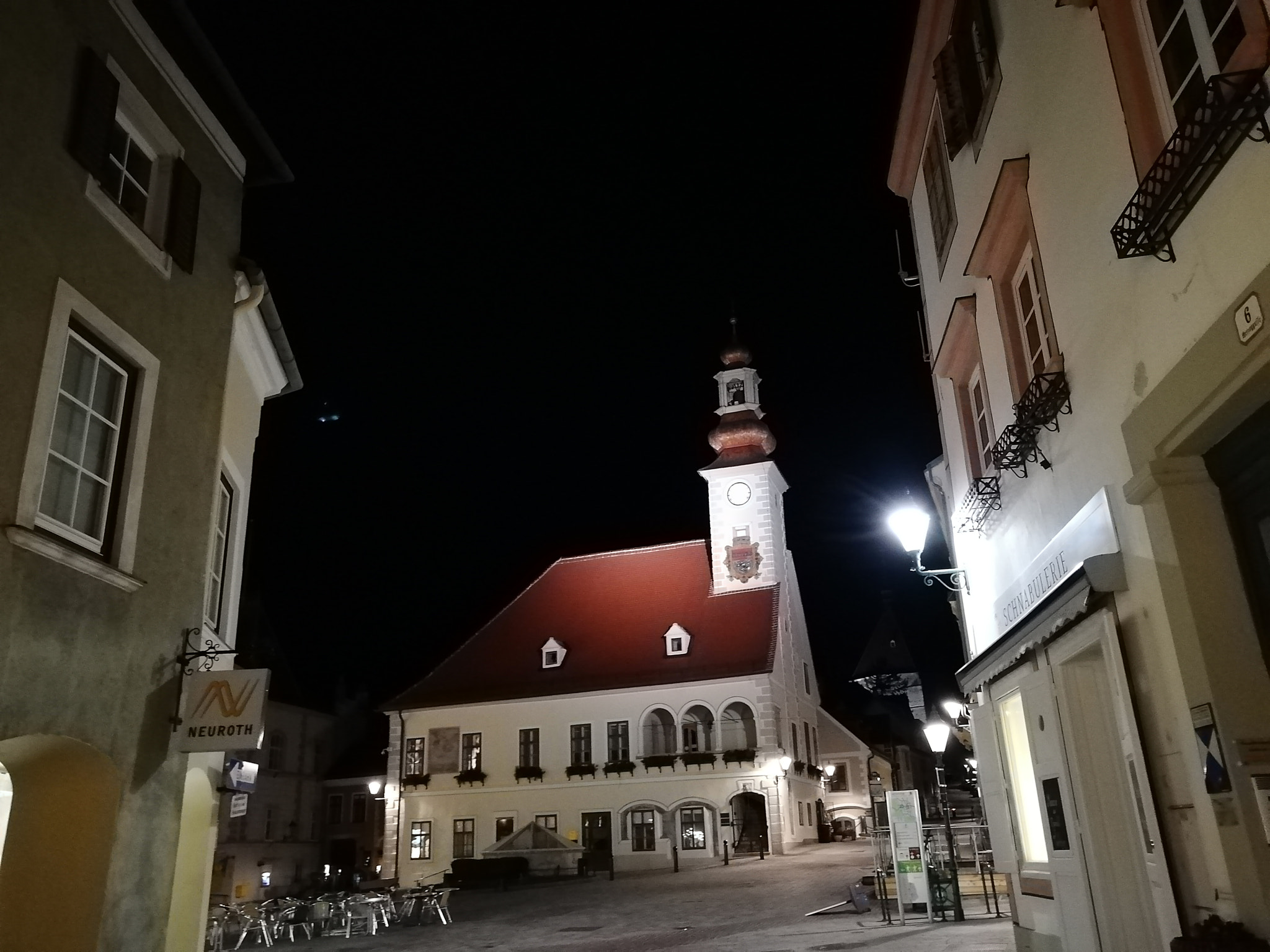 HUAWEI nova 2 Plus sample photo