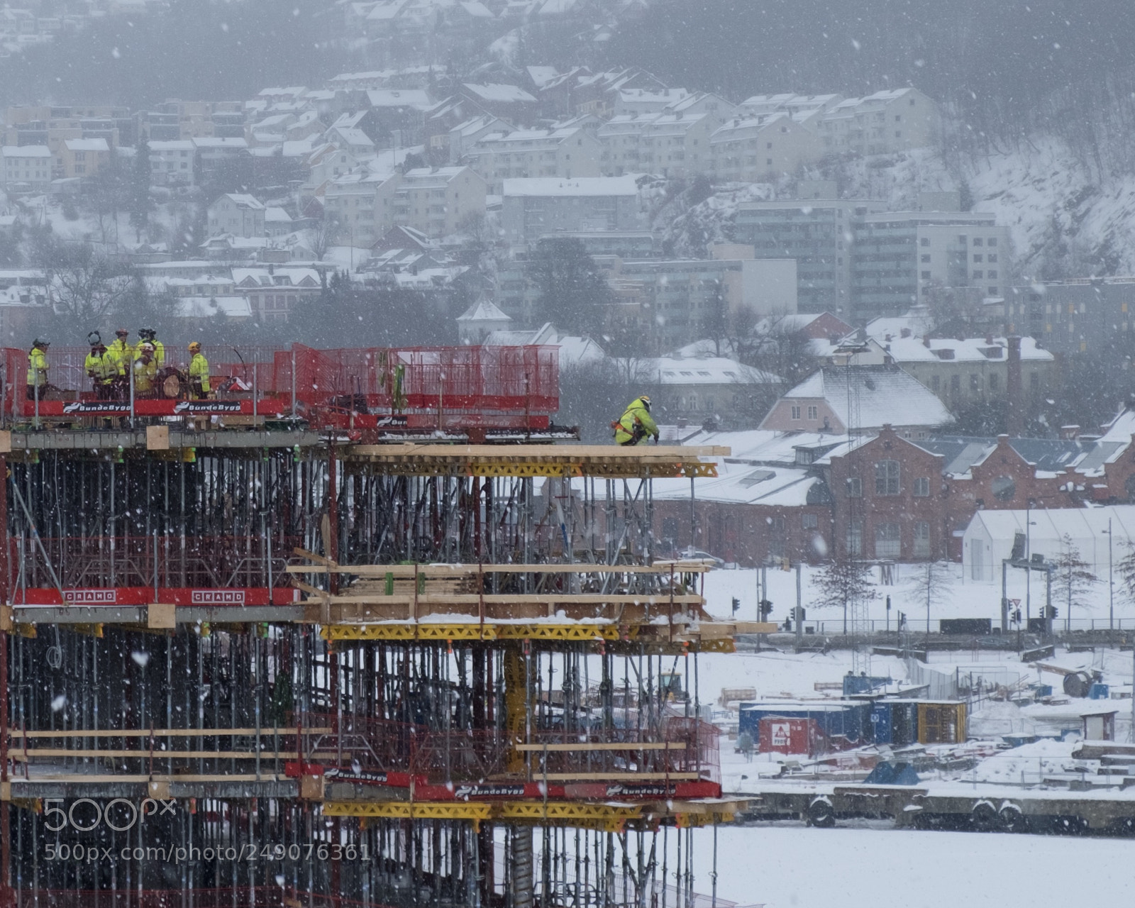 Fujifilm X-T20 sample photo. Construction workers photography