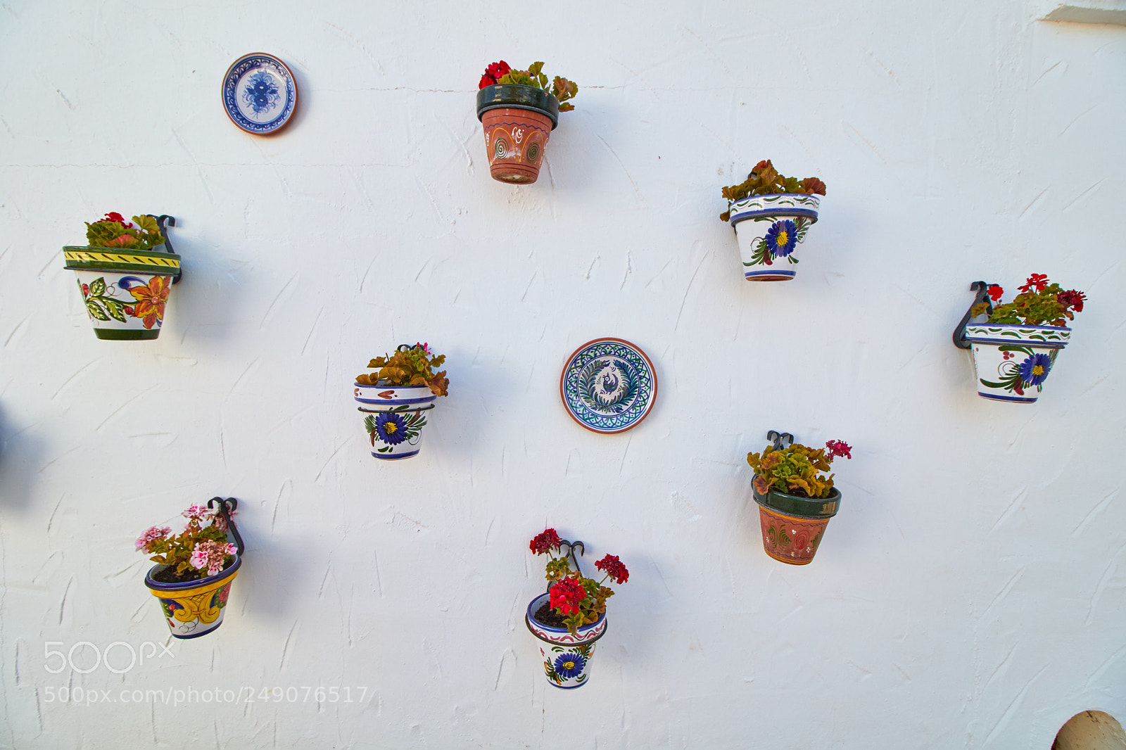 Canon EOS 7D Mark II sample photo. Colourful pots against a photography