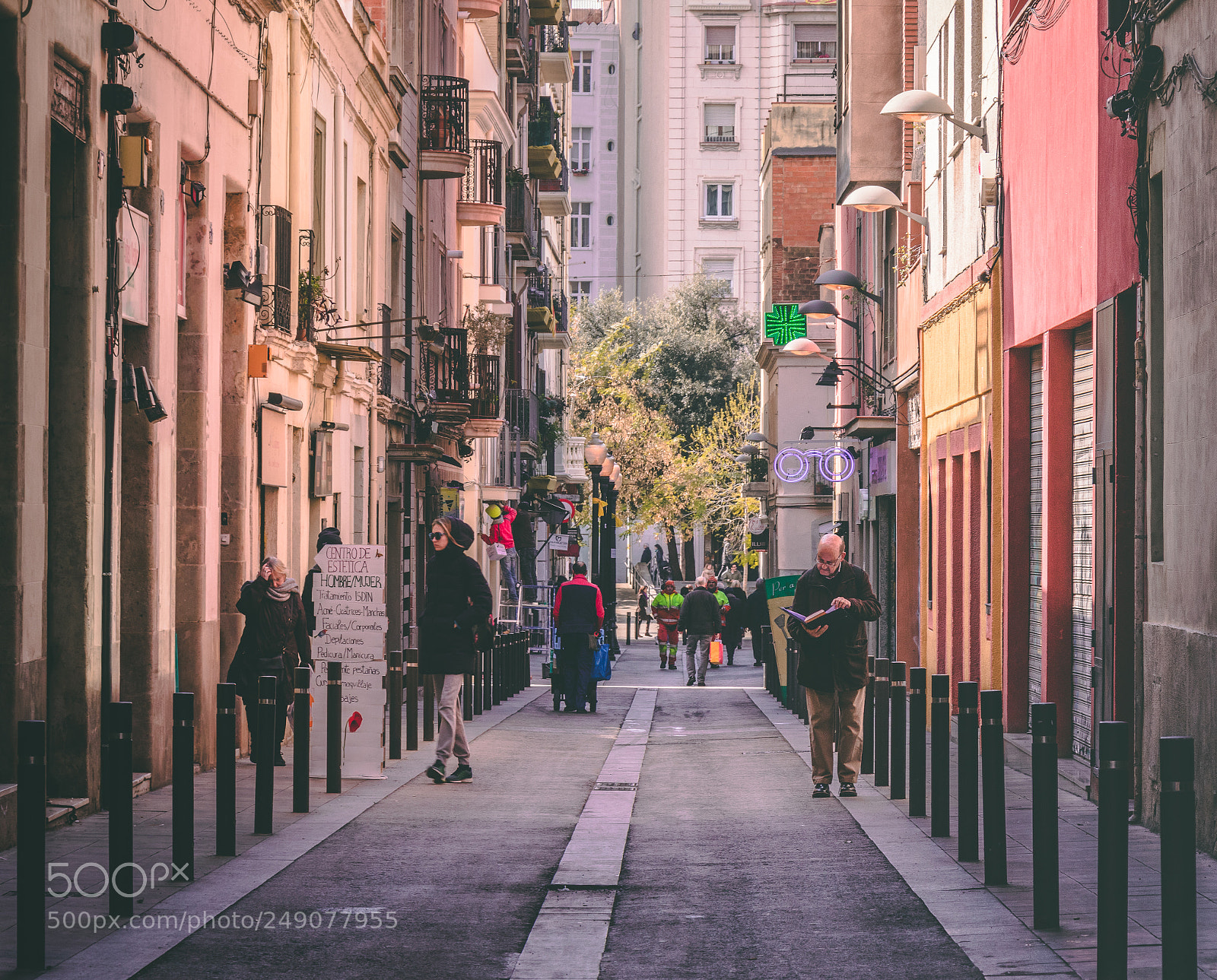 Canon EOS 80D sample photo. Barcelona streets photography