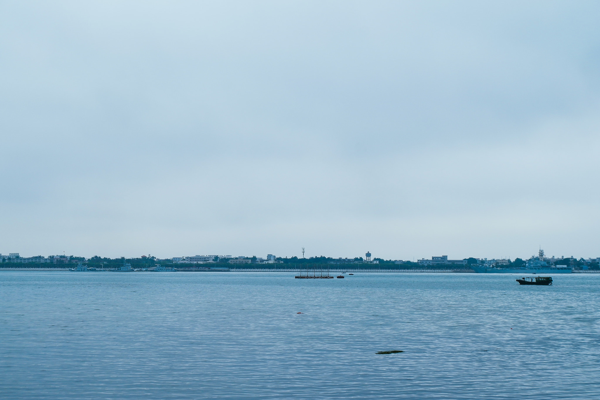 Fujifilm X-A10 sample photo. By the sea photography