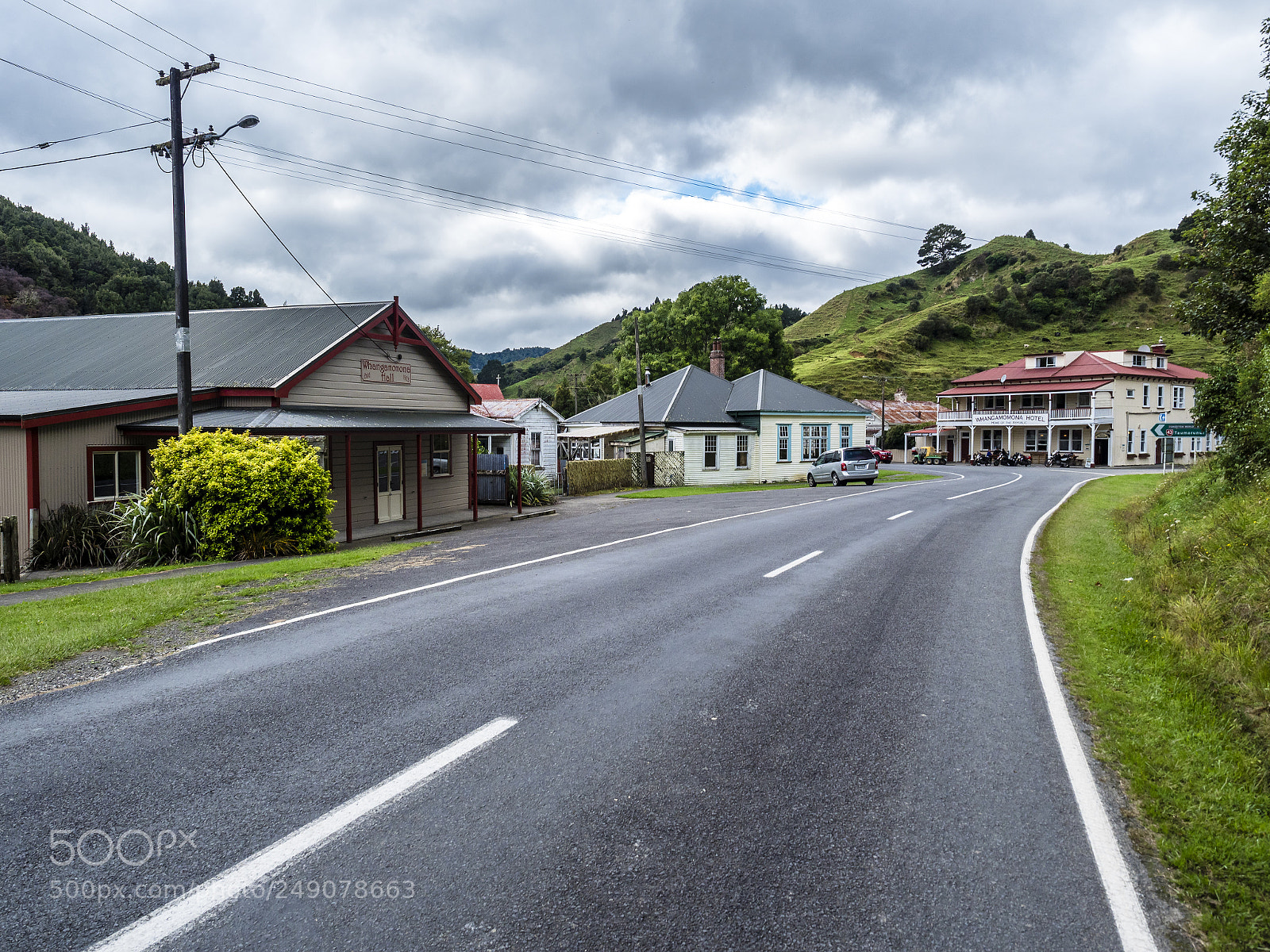 Olympus OM-D E-M1 Mark II sample photo. Forgotten world highway photography