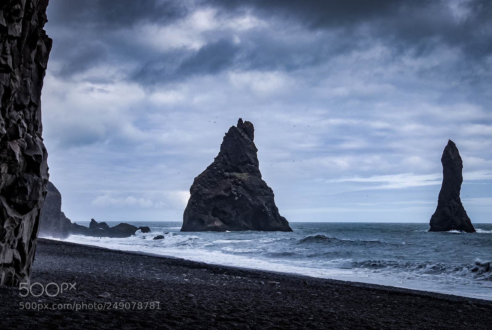 Canon EOS 80D sample photo. Drama at reynisfjara beach photography