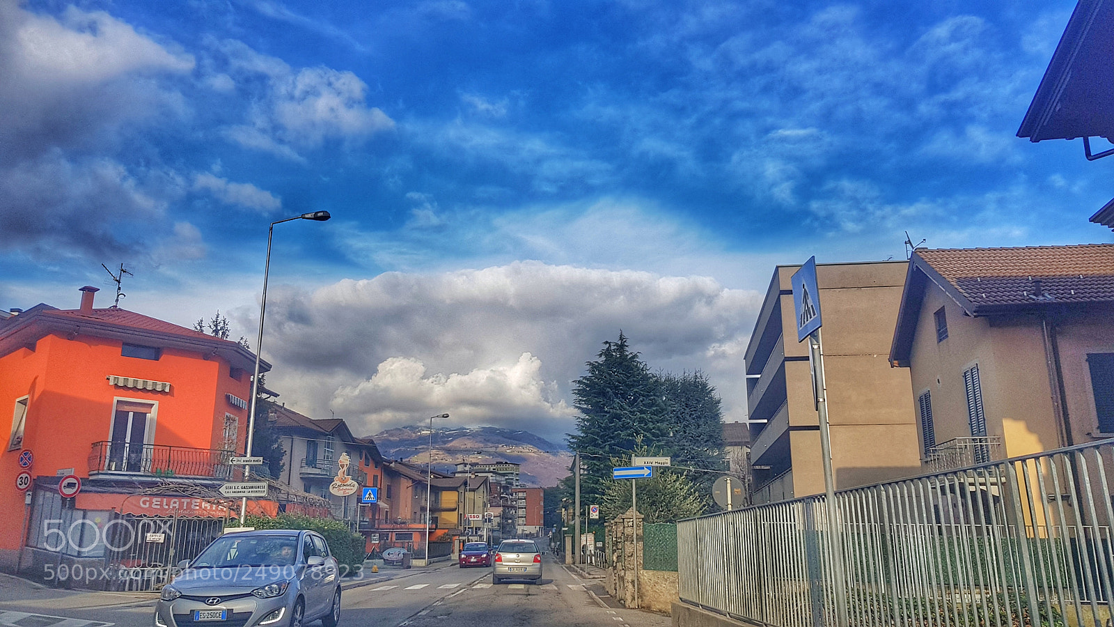 Samsung Galaxy S8 sample photo. From gazzaniga photography