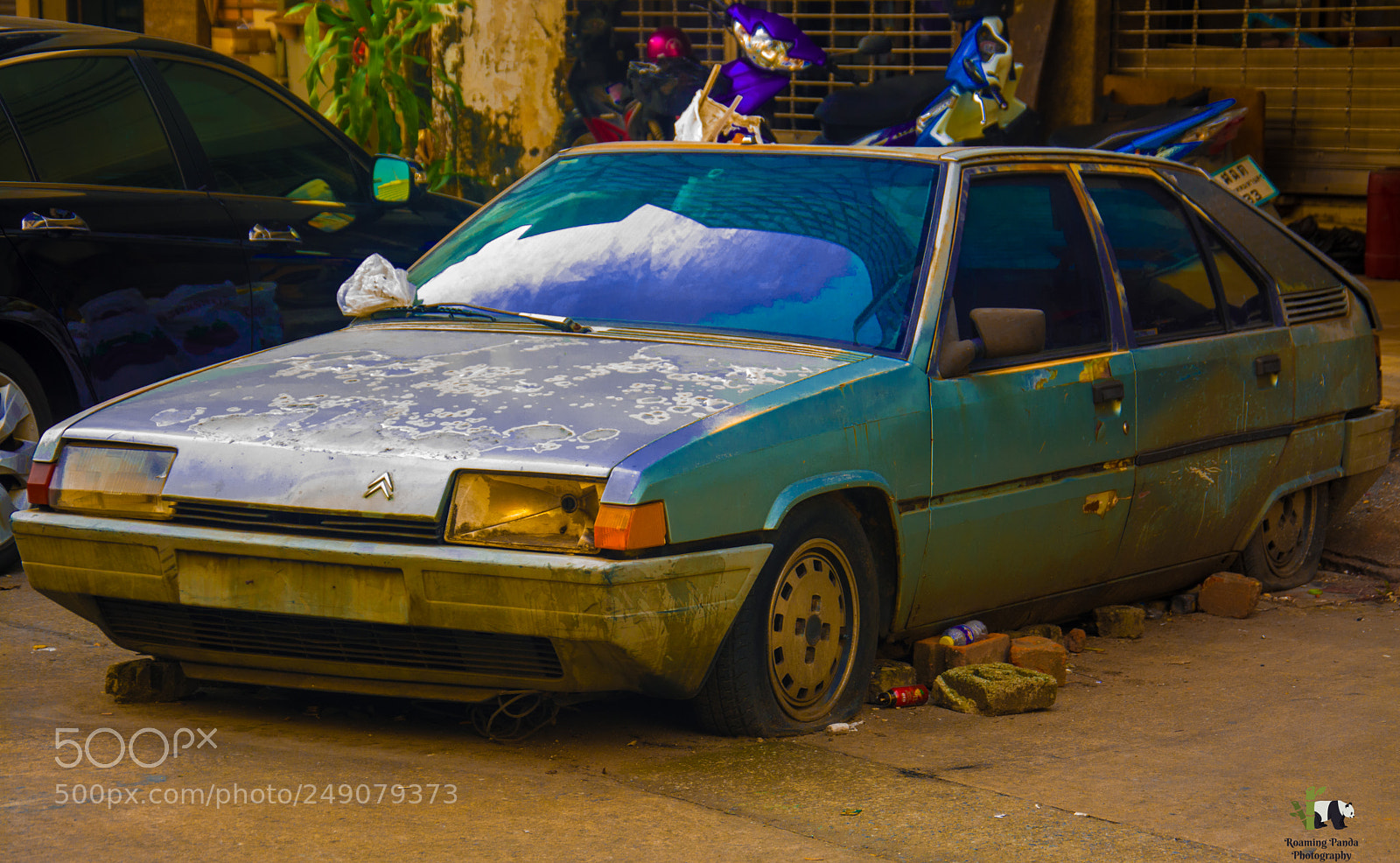 Nikon D7100 sample photo. Abandoned car photography