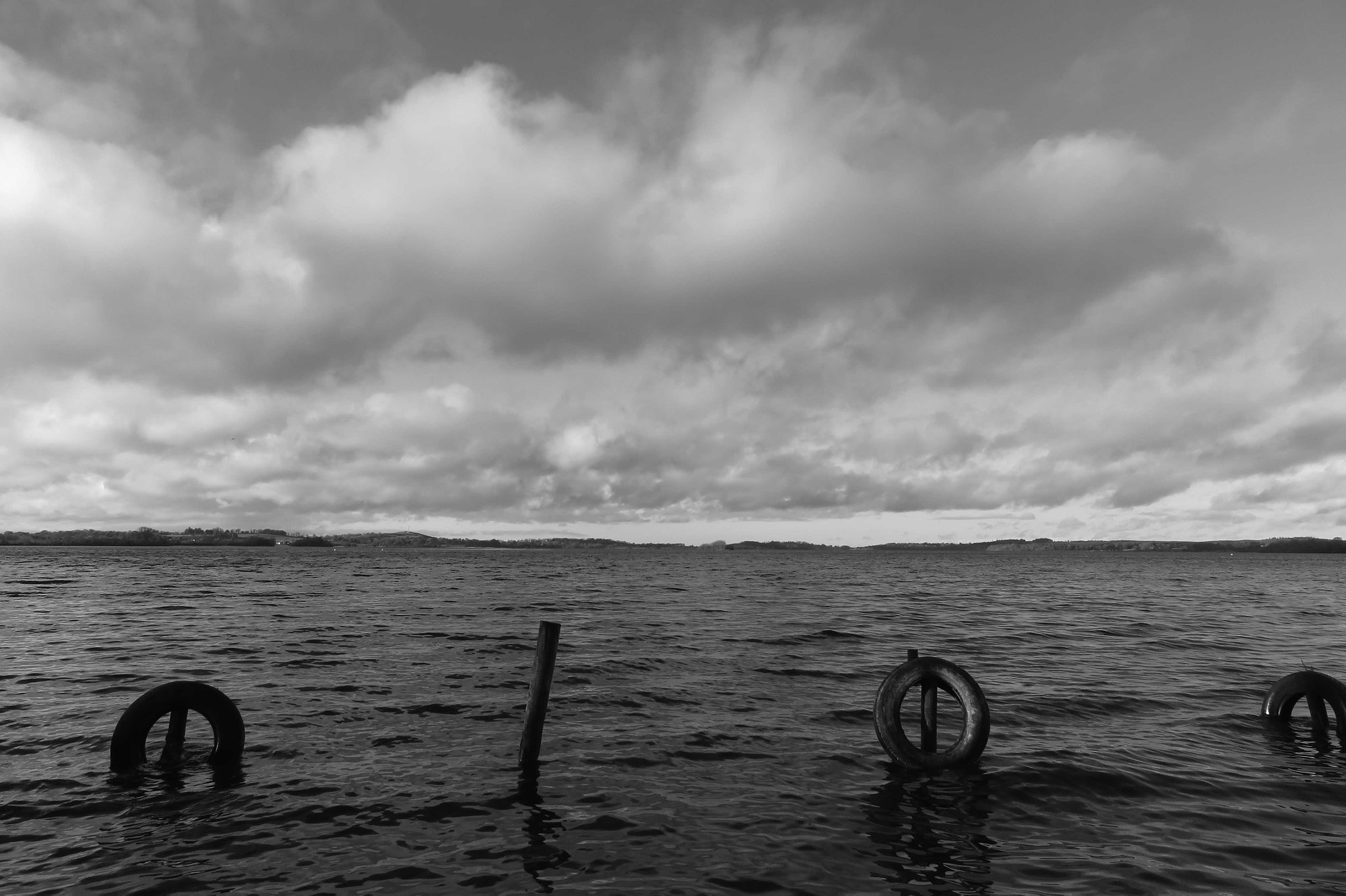 Canon PowerShot SX700 HS sample photo. Lake tyres photography