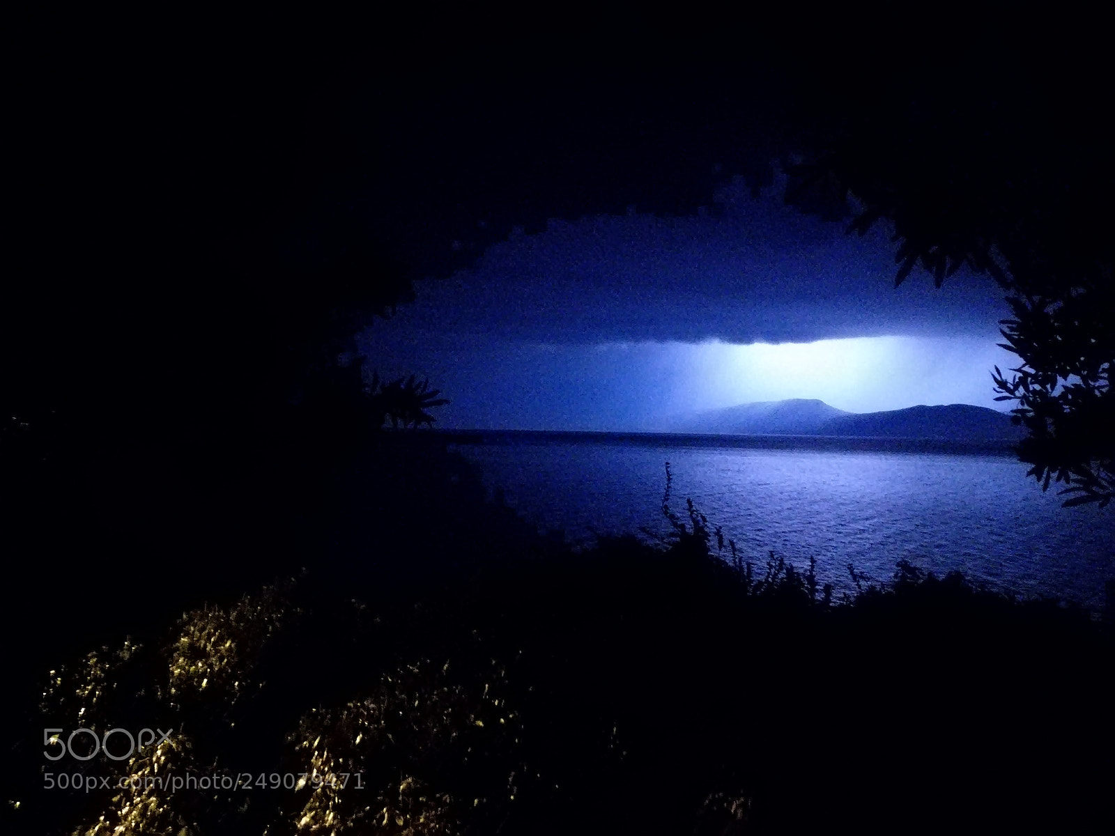HUAWEI P9 LITE sample photo. Blue thunders on shores photography