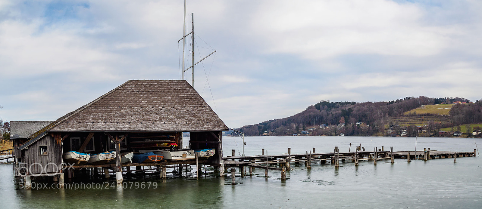 Olympus OM-D E-M1 sample photo. Bootshaus am mattsee photography