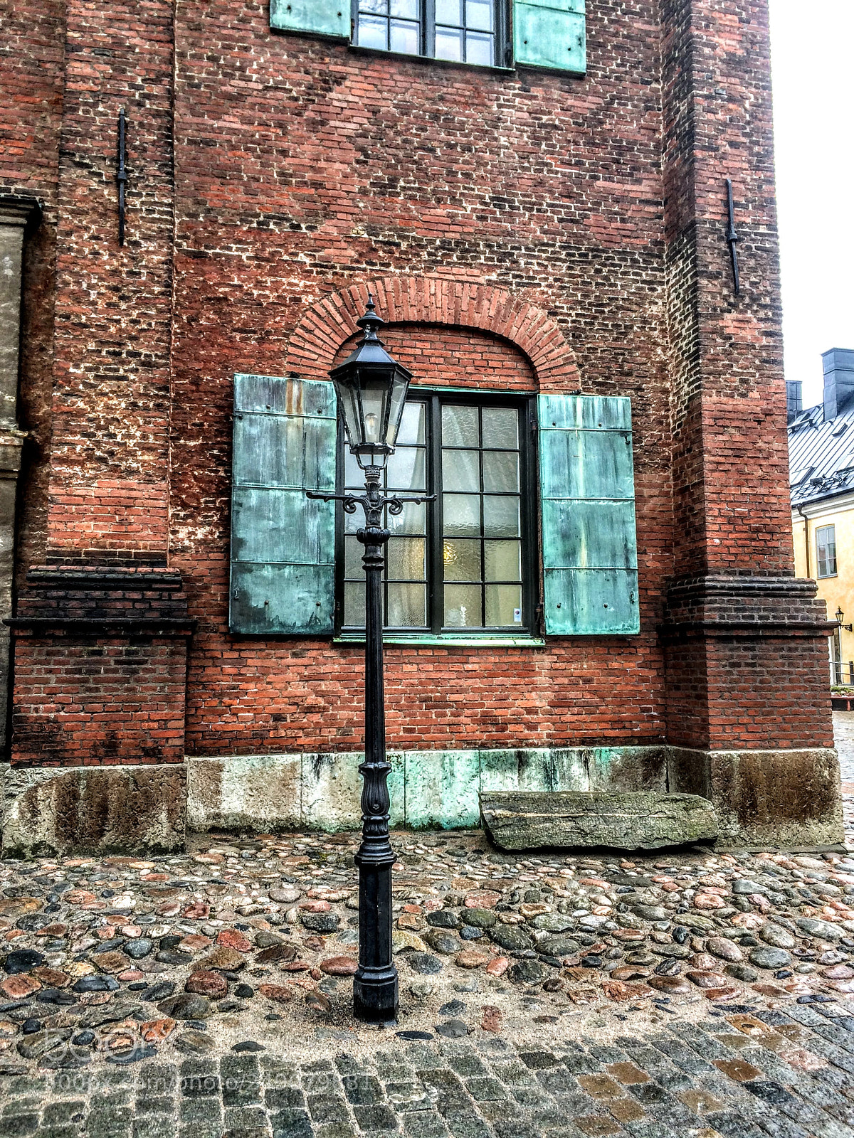 Apple iPhone 5s sample photo. The crown house #3 photography