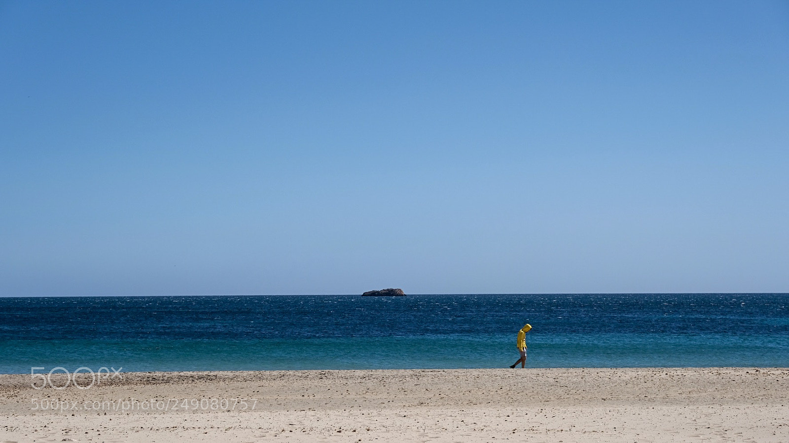 Fujifilm X-H1 sample photo. Yellow walk photography