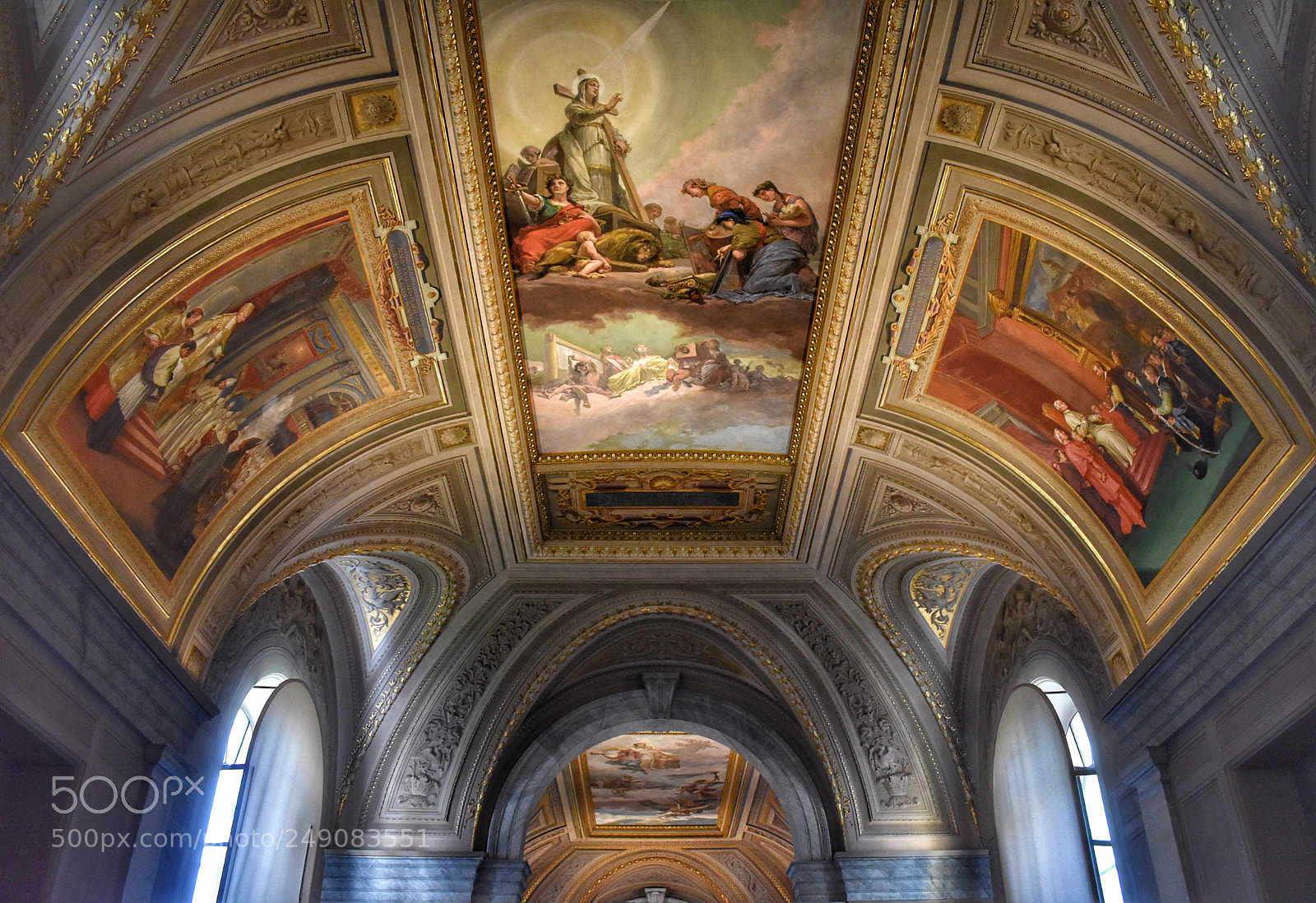 Nikon D5500 sample photo. Interior de los museos photography