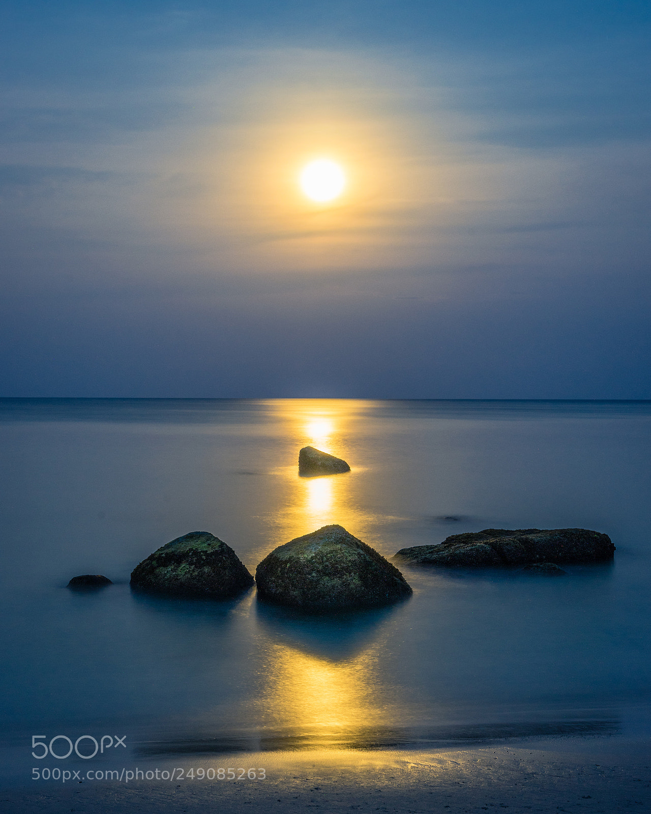 Sony a7 II sample photo. Fullmoon and rocks photography