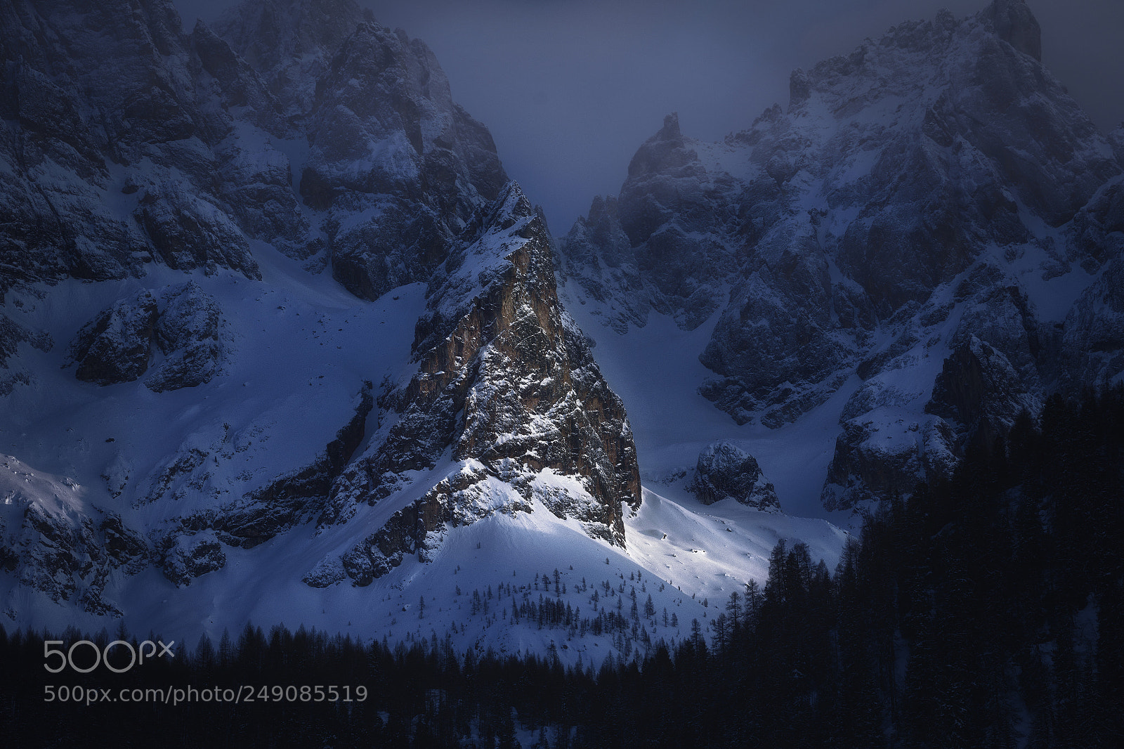 Nikon D7200 sample photo. The lonely peak photography