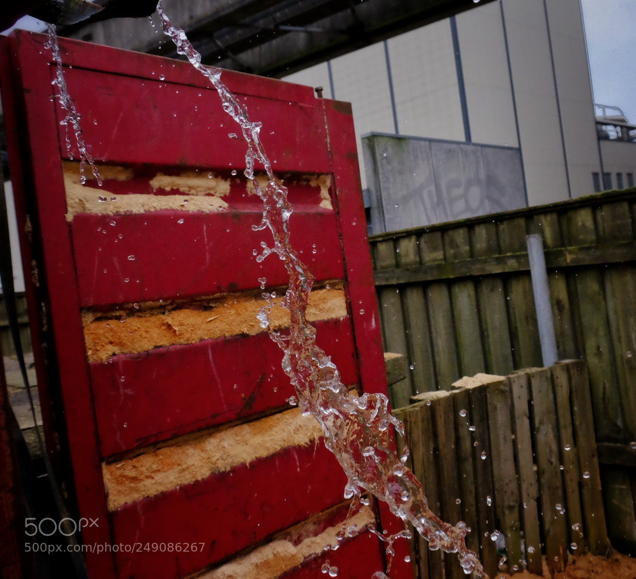 Fujifilm X-T10 sample photo. Water falling photography