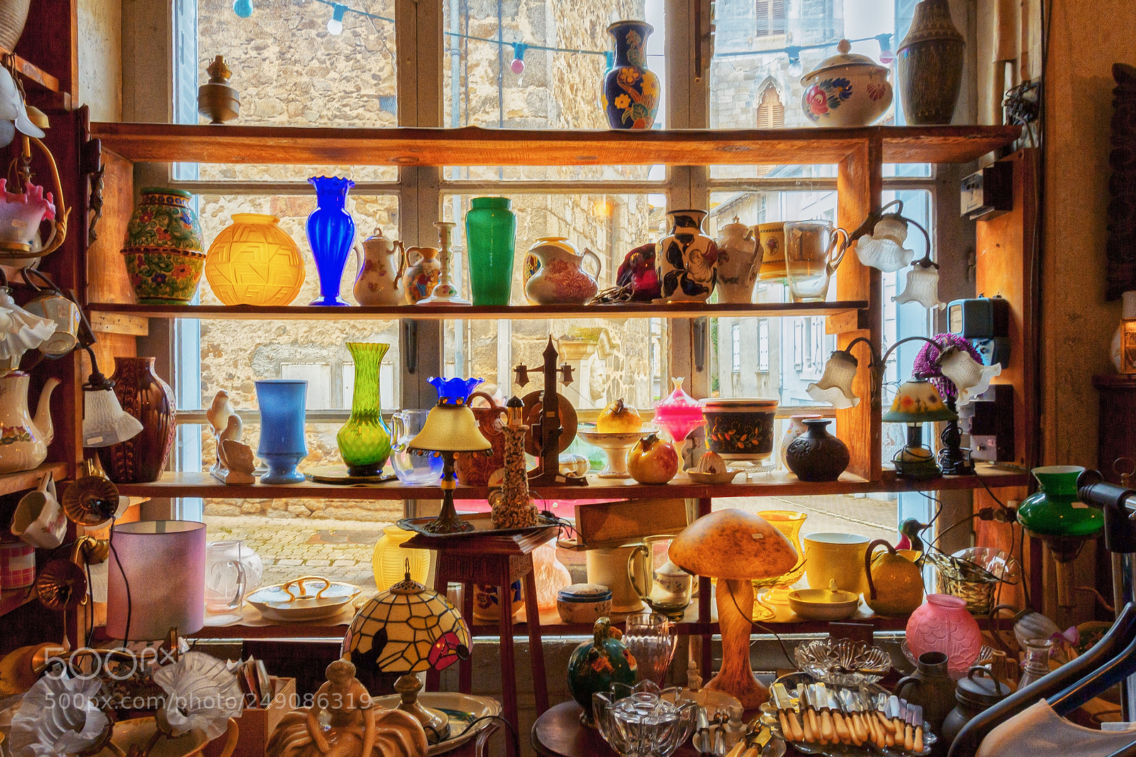 Canon EOS 7D sample photo. L'antique erre chez l'antiquaire photography