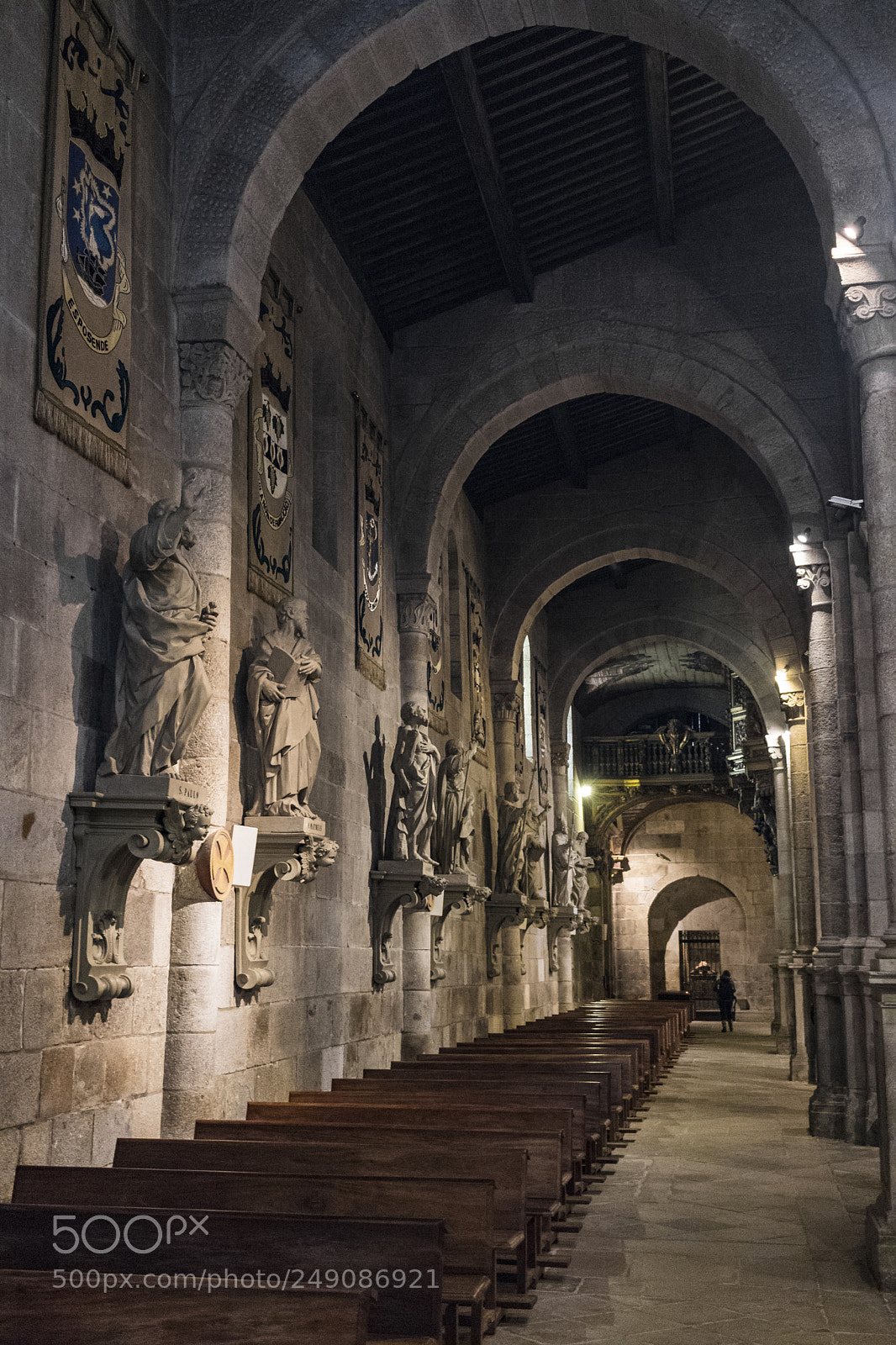 Canon EOS 80D sample photo. Braga cathedral photography