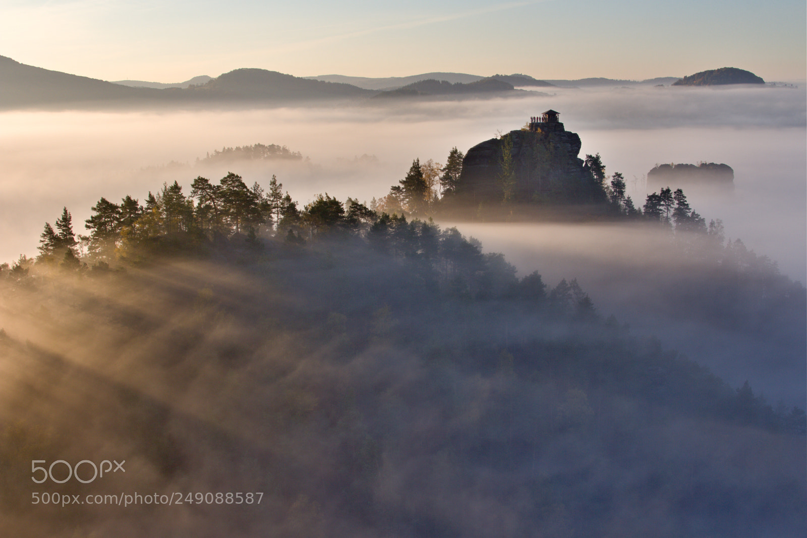 Canon EOS 60D sample photo. Morning fog photography