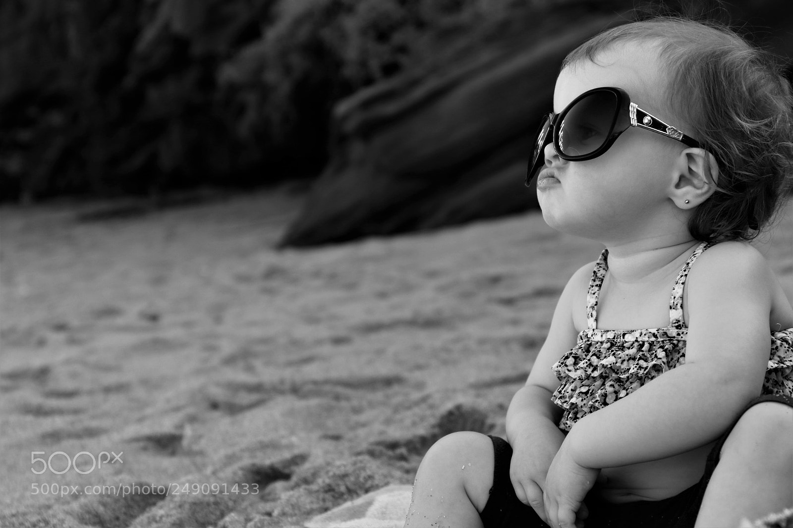 Canon EOS 7D Mark II sample photo. Beach lady photography