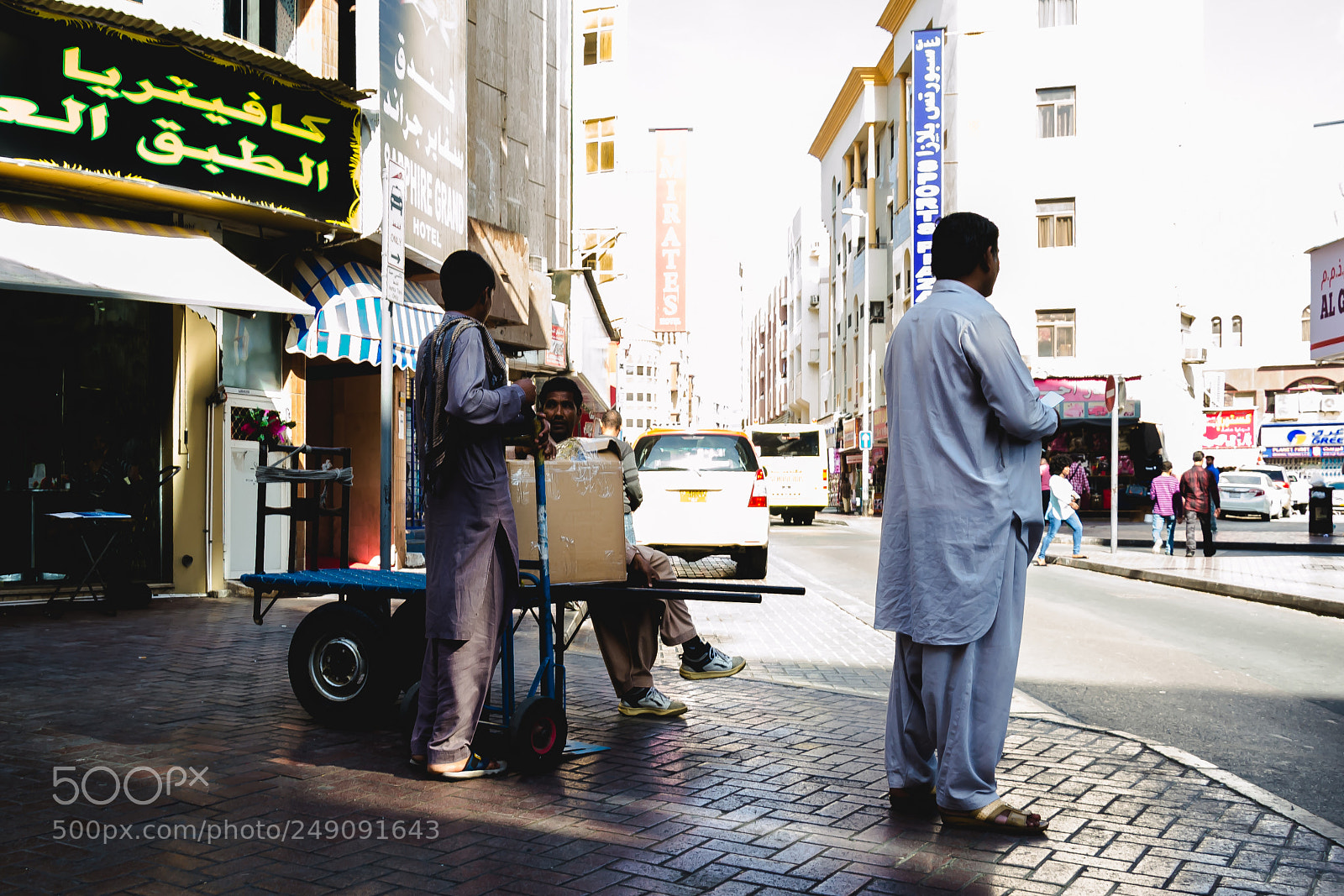 Nikon D3100 sample photo. Deira people photography