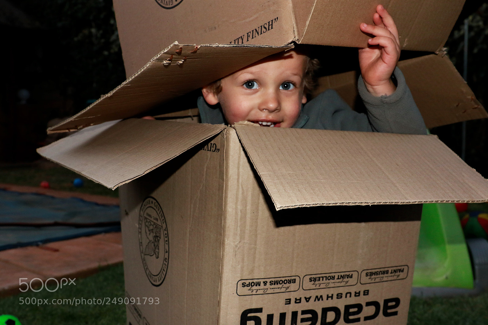 Canon EOS 7D Mark II sample photo. Peek n boo photography