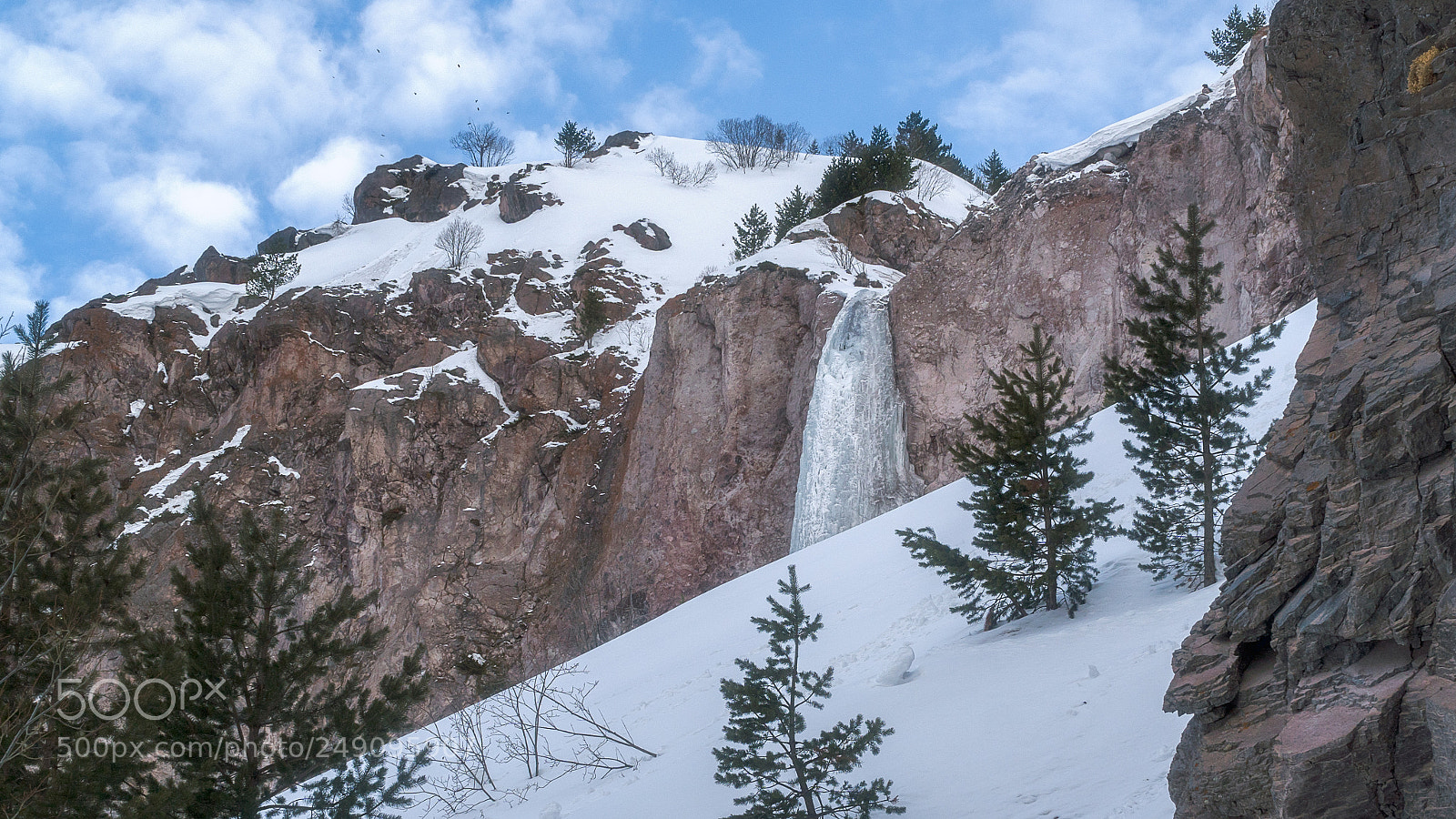 Sony a6300 sample photo. Frozen waterfall photography