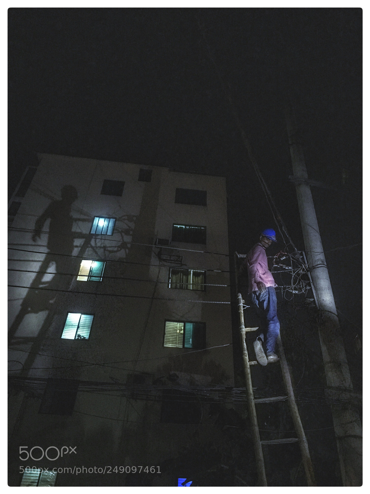 Apple iPhone 6s Plus sample photo. Electro man photography