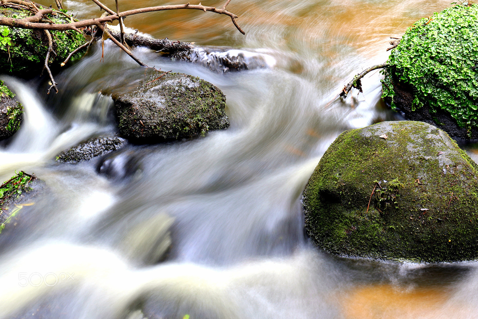 Canon EF 24-70mm F4L IS USM sample photo. Stones from the river photography
