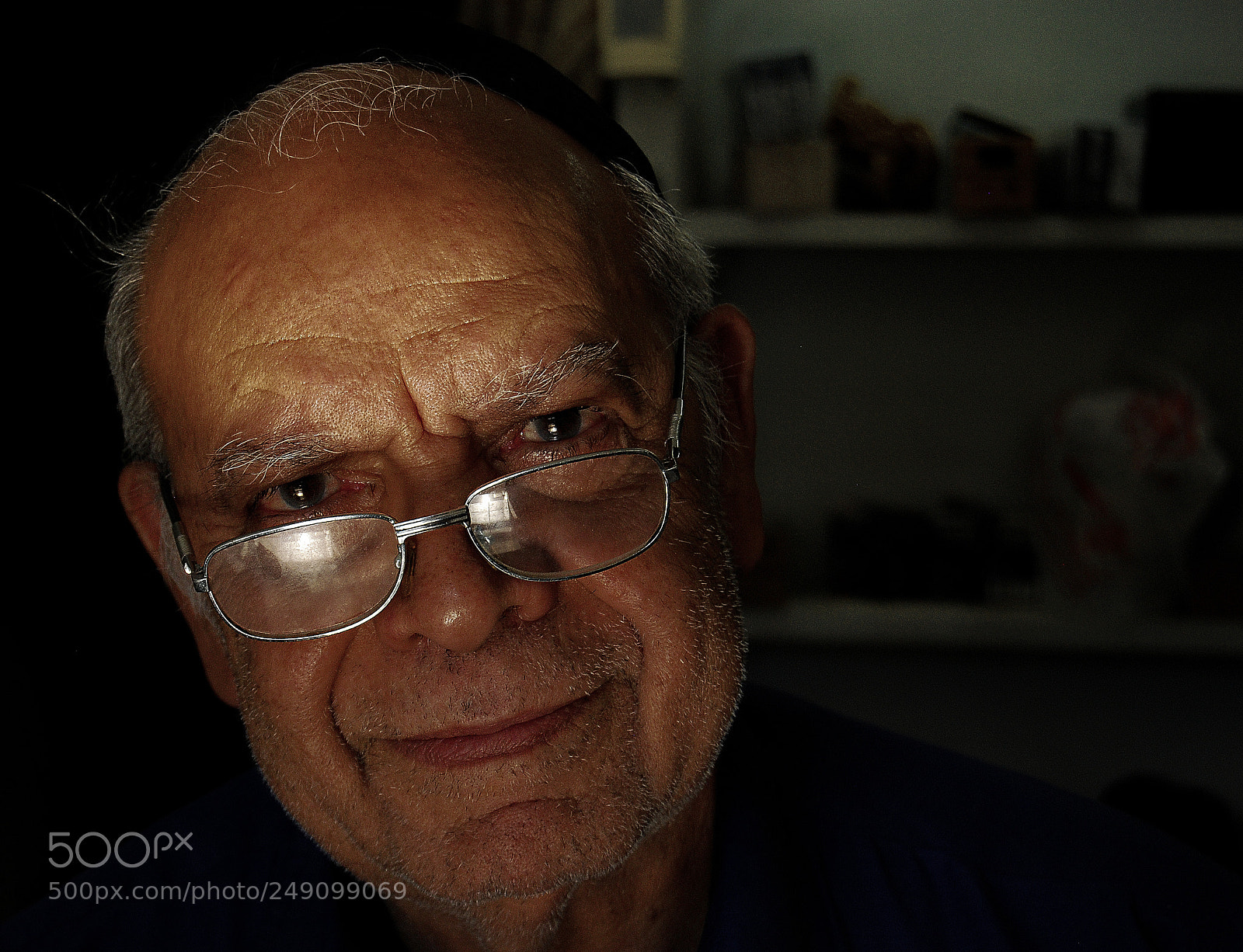 Nikon D80 sample photo. Serious man photography